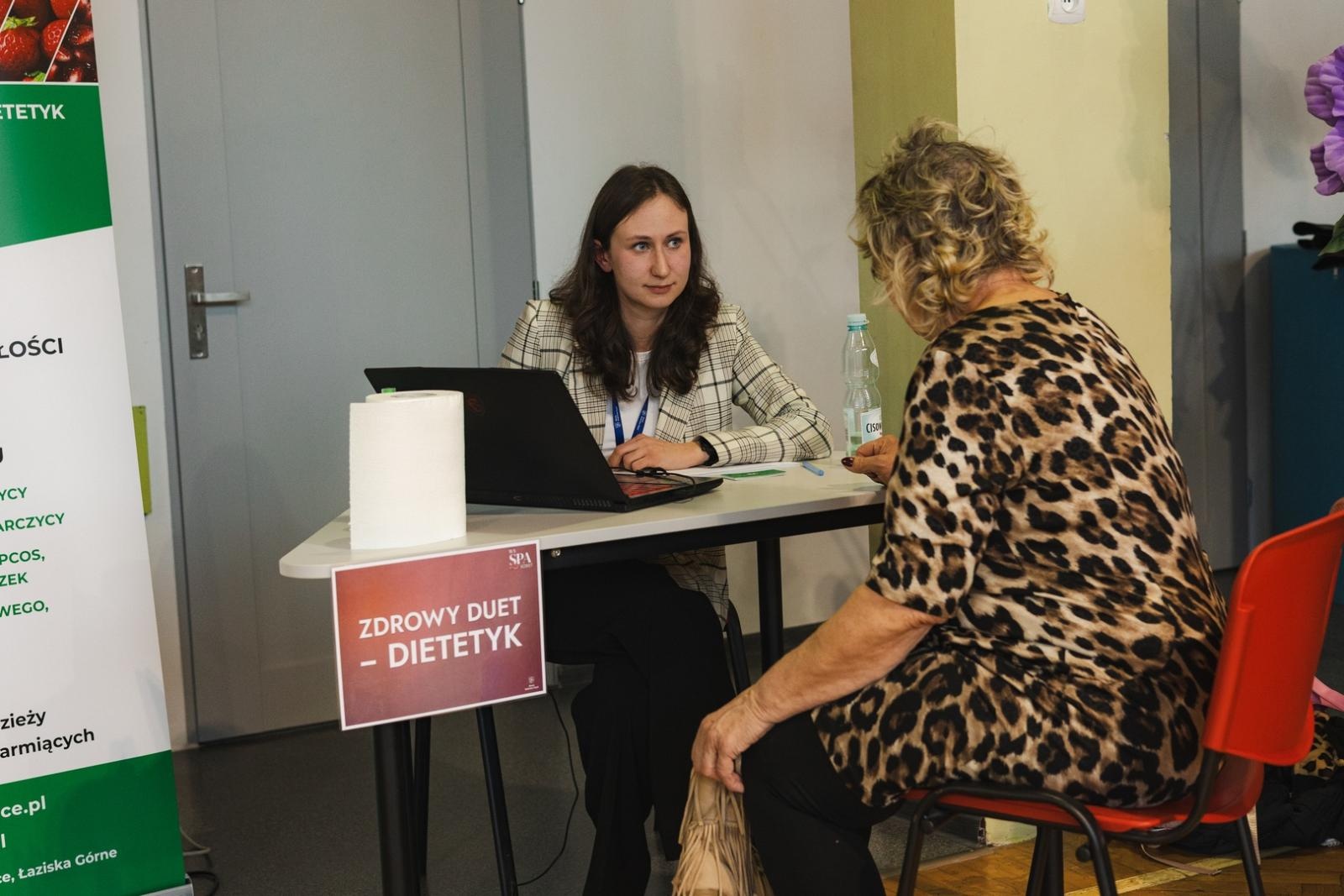 Zdjęcie w galerii na portalu naszwodzislaw.com: WySPA Kobiet w Wodzisławiu Śląskim. Popołudnie pełne inspiracji, rozmów i kobiecej energii [FOTO] wiadomości z regionu