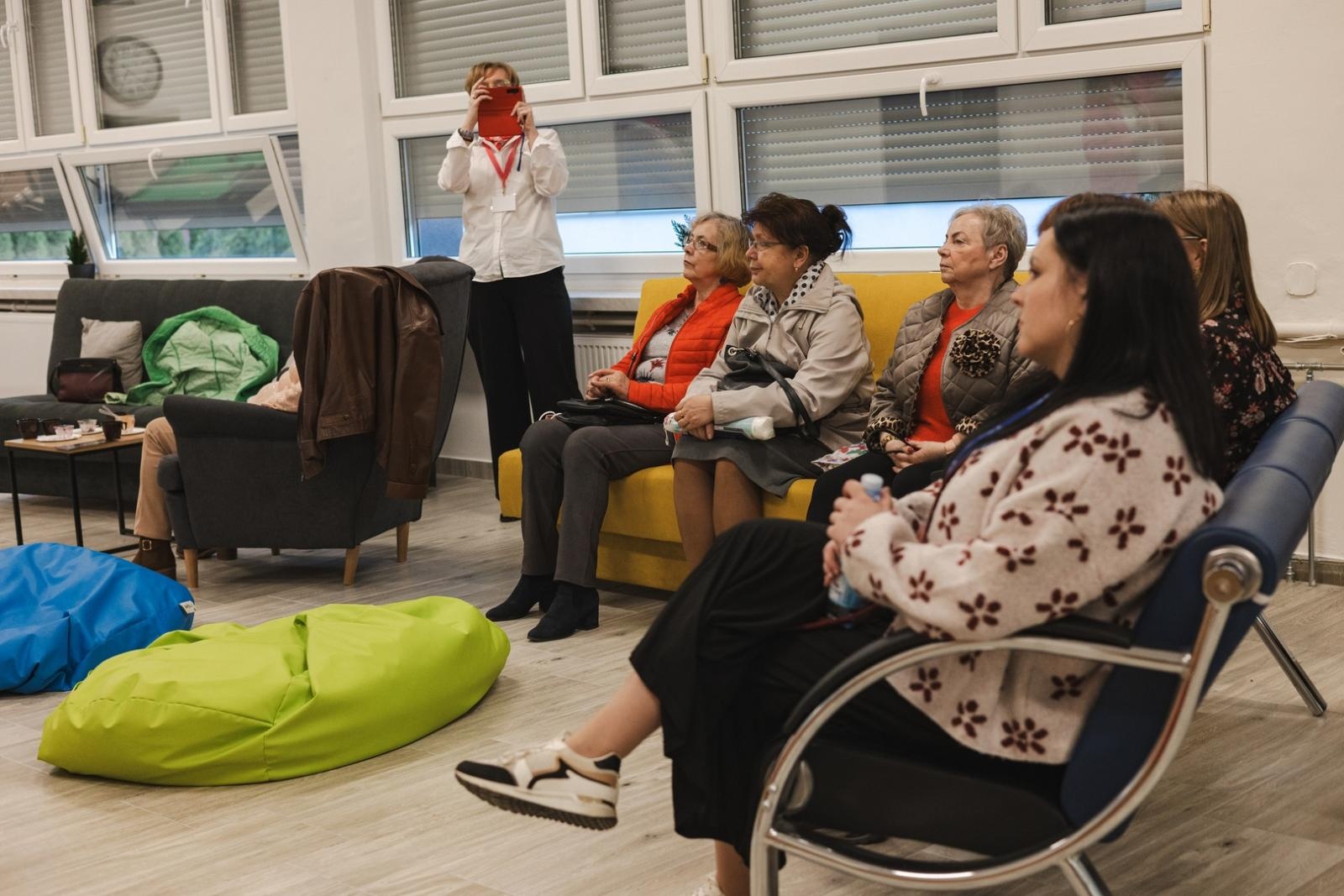 Zdjęcie w galerii na portalu naszwodzislaw.com: WySPA Kobiet w Wodzisławiu Śląskim. Popołudnie pełne inspiracji, rozmów i kobiecej energii [FOTO] wiadomości z regionu