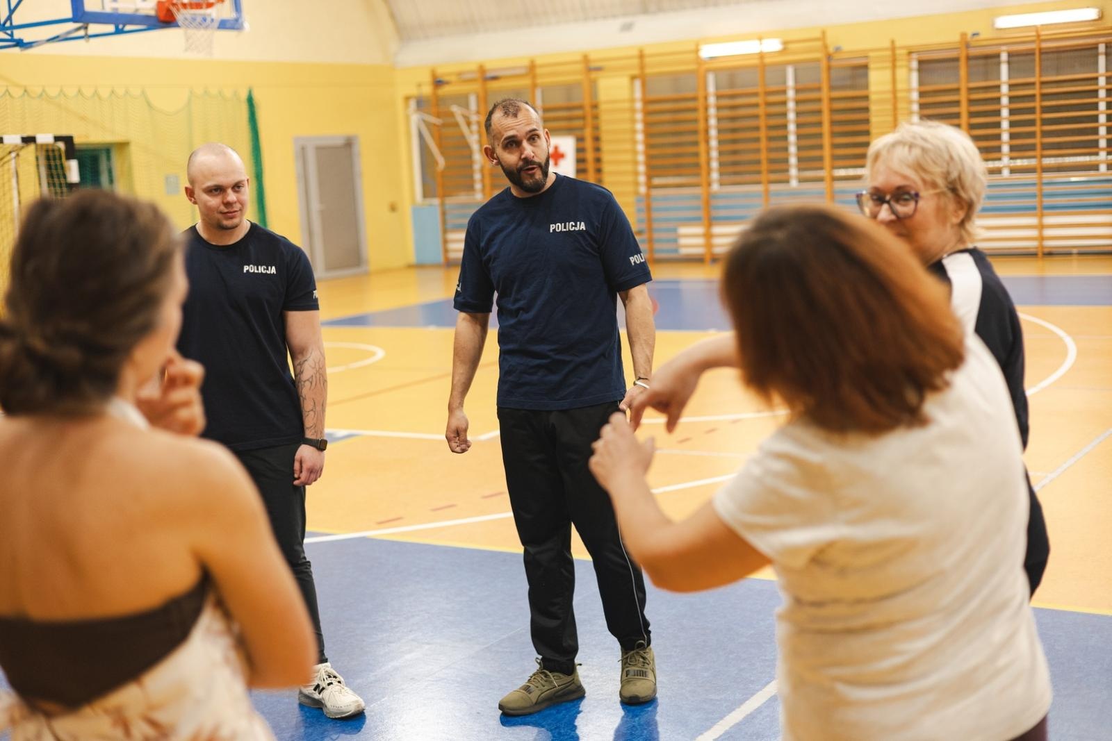 Zdjęcie w galerii na portalu naszwodzislaw.com: WySPA Kobiet w Wodzisławiu Śląskim. Popołudnie pełne inspiracji, rozmów i kobiecej energii [FOTO] wiadomości z regionu