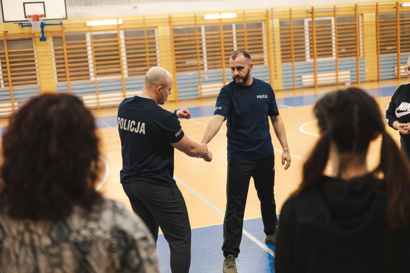 Zdjęcie w galerii na portalu naszwodzislaw.com: WySPA Kobiet w Wodzisławiu Śląskim. Popołudnie pełne inspiracji, rozmów i kobiecej energii [FOTO] wiadomości z regionu