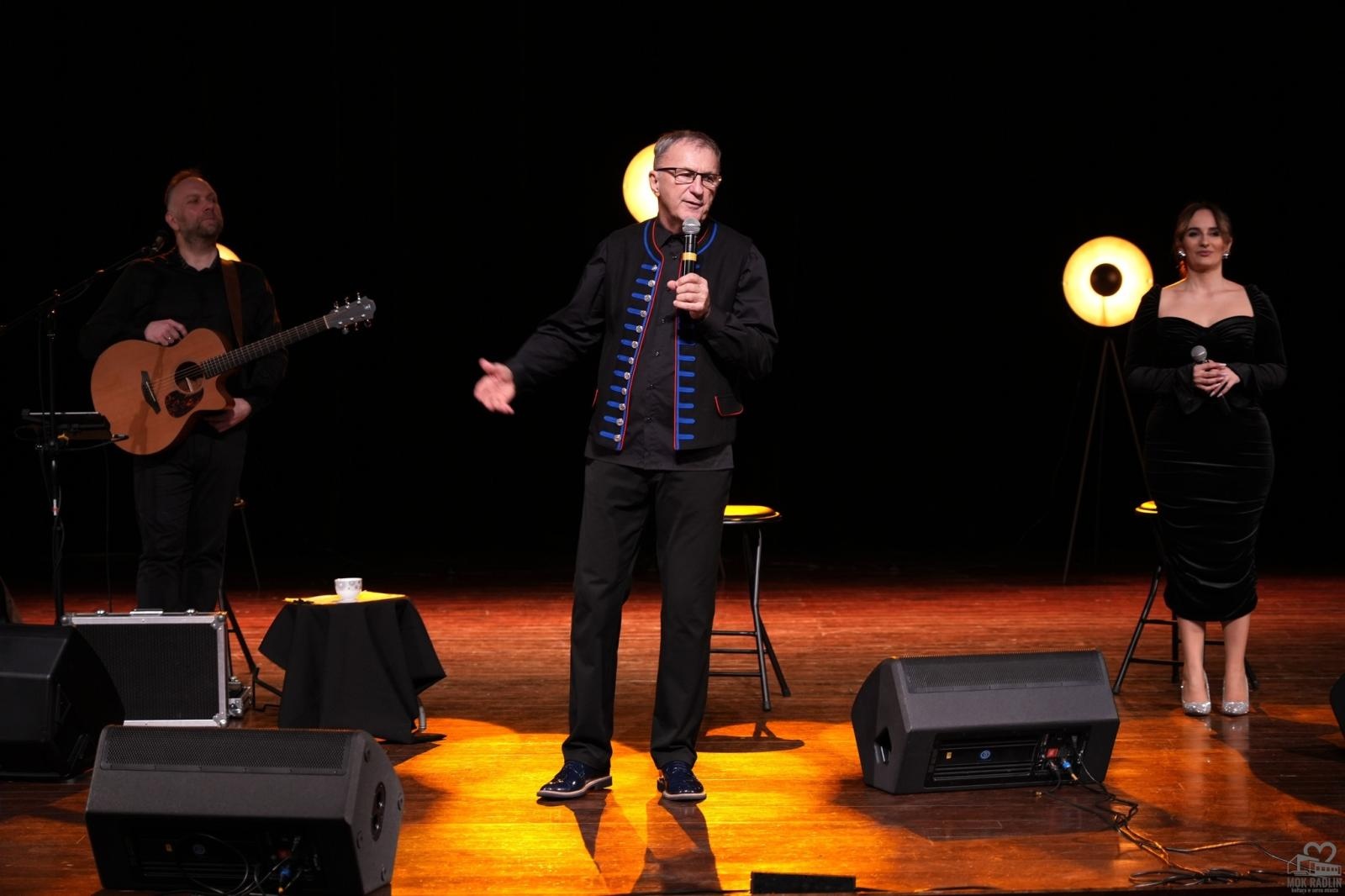 Zdjęcie w galerii na portalu naszwodzislaw.com: Śląski humor i muzyka na Dzień Kobiet. Wyjątkowy wieczór w radlińskim MOK-u wiadomości z regionu