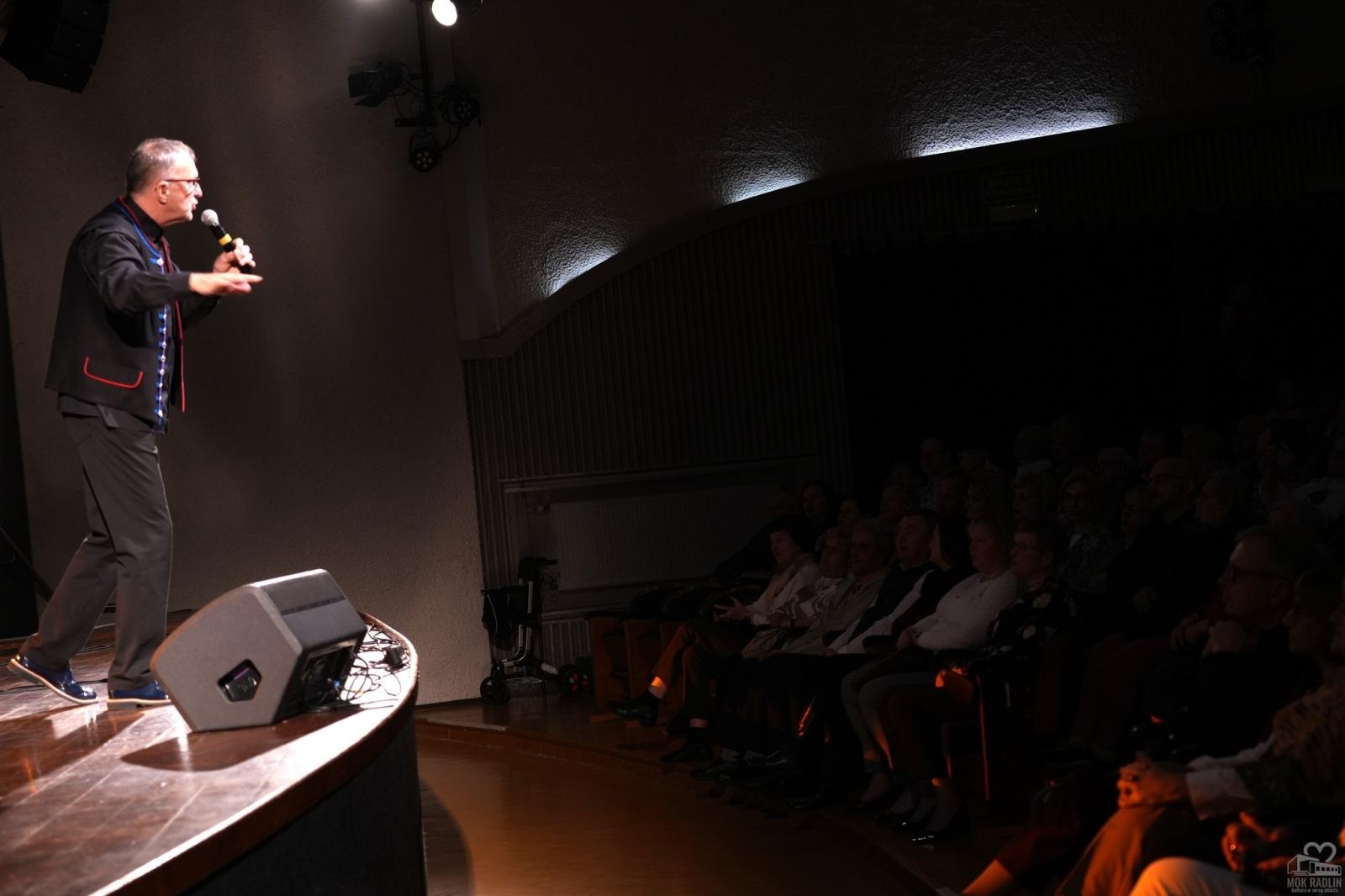 Zdjęcie w galerii na portalu naszwodzislaw.com: Śląski humor i muzyka na Dzień Kobiet. Wyjątkowy wieczór w radlińskim MOK-u wiadomości z regionu