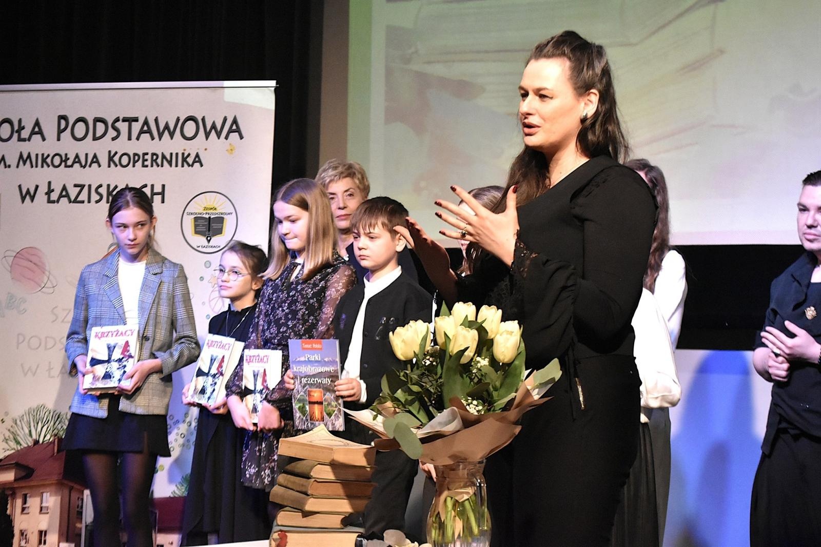 Zdjęcie w galerii na portalu naszwodzislaw.com: Sceniczne zmagania z poezją i prozą wyłoniły recytatorskie talenty wiadomości z regionu