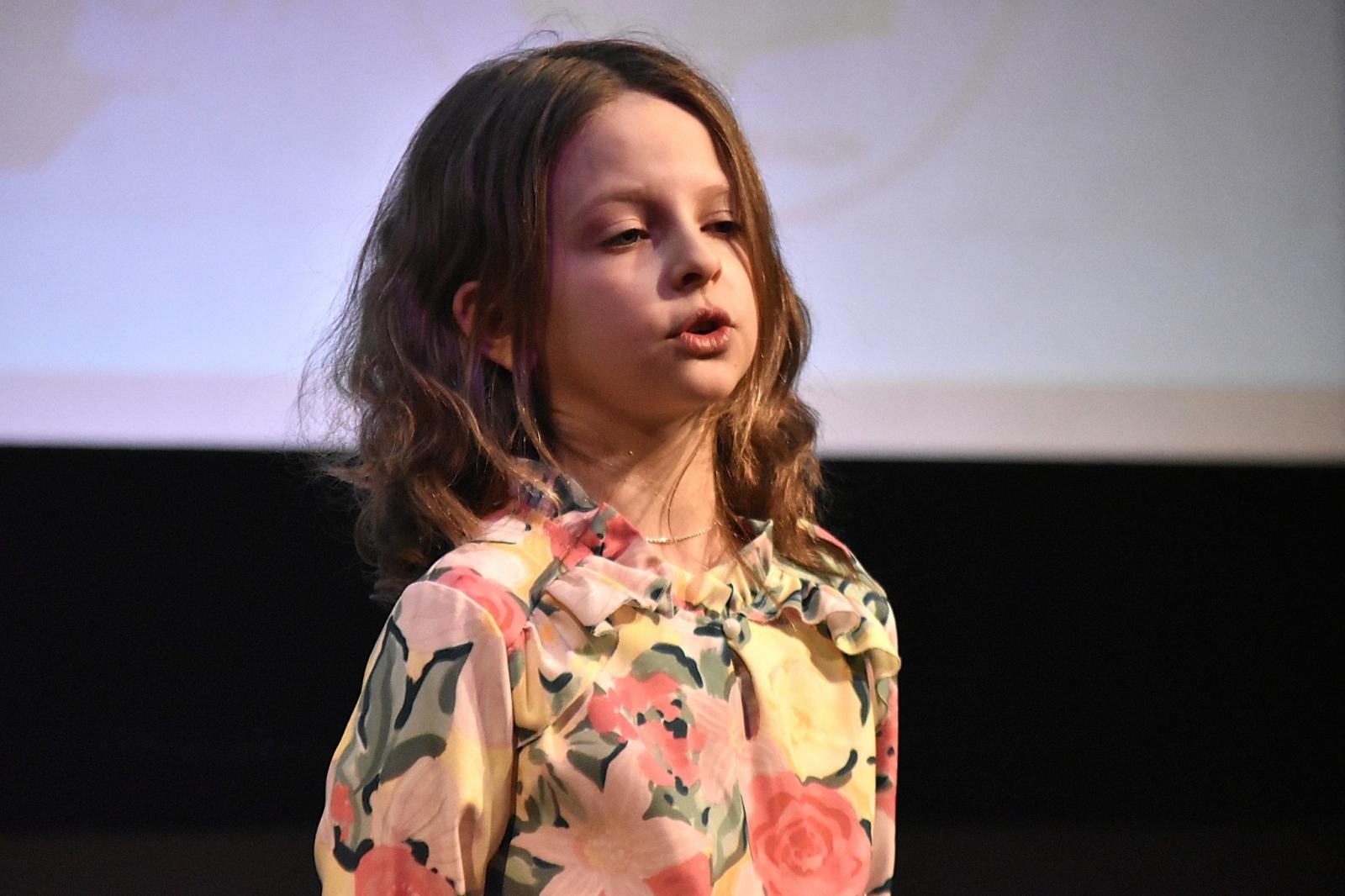 Zdjęcie w galerii na portalu naszwodzislaw.com: Sceniczne zmagania z poezją i prozą wyłoniły recytatorskie talenty wiadomości z regionu