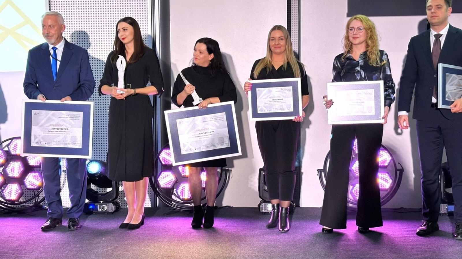 Zdjęcie w galerii na portalu naszwodzislaw.com: Powiat Wodzisławski z prestiżowym Kryształem PR! Cztery wyróżnienia w ogólnopolskim konkursie wiadomości z regionu