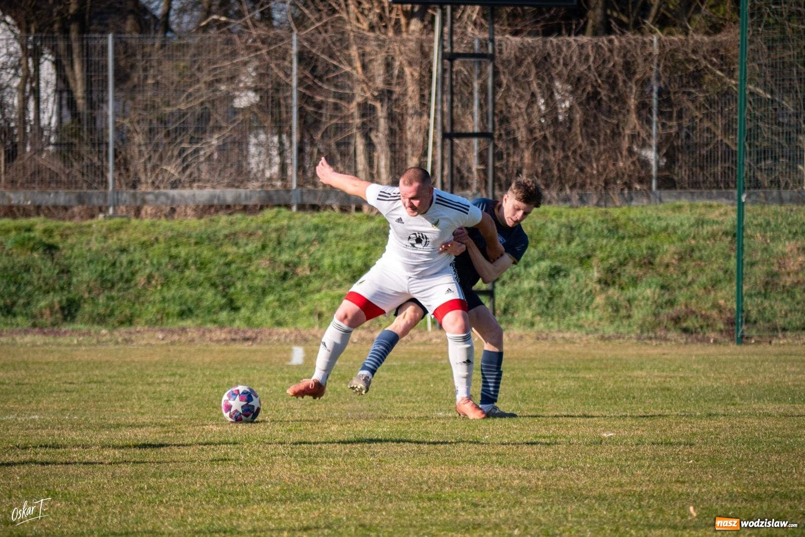 Zdjęcie w galerii na portalu naszwodzislaw.com: Decydująca końcówka w Nędzy. Tobiasz Wodecki bohaterem Silesii [FOTO] wiadomości z regionu