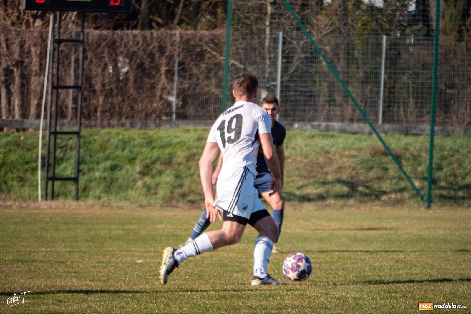 Zdjęcie w galerii na portalu naszwodzislaw.com: Decydująca końcówka w Nędzy. Tobiasz Wodecki bohaterem Silesii [FOTO] wiadomości z regionu