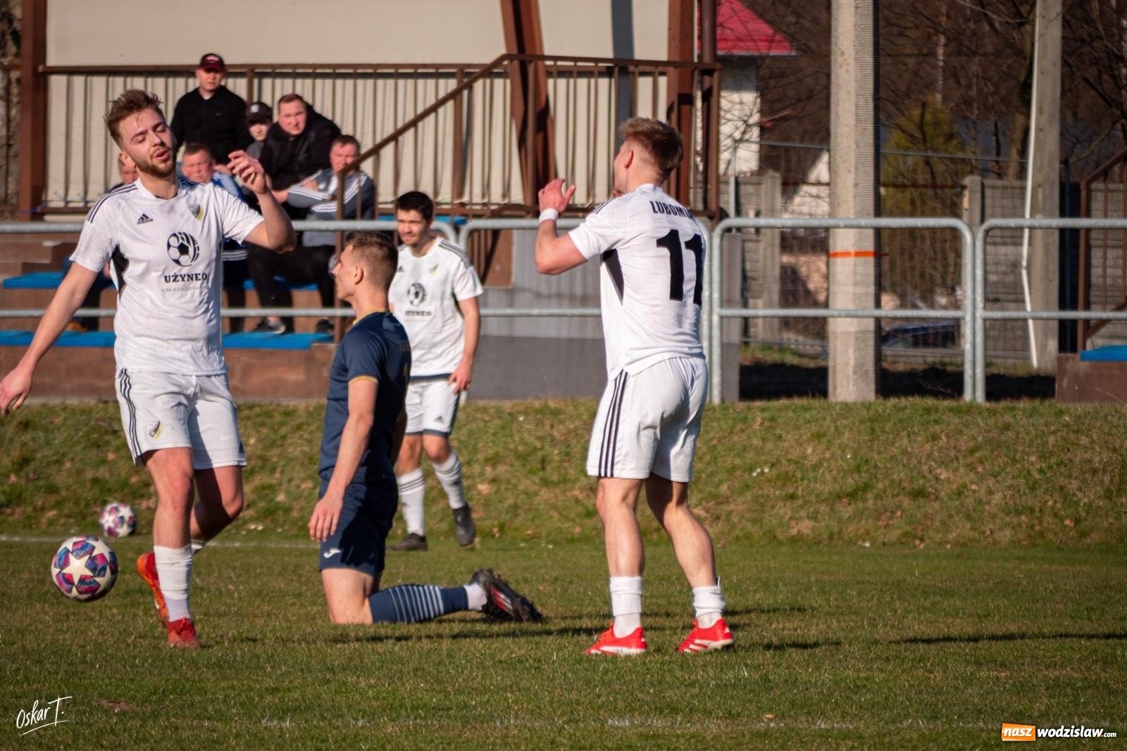 Zdjęcie w galerii na portalu naszwodzislaw.com: Decydująca końcówka w Nędzy. Tobiasz Wodecki bohaterem Silesii [FOTO] wiadomości z regionu