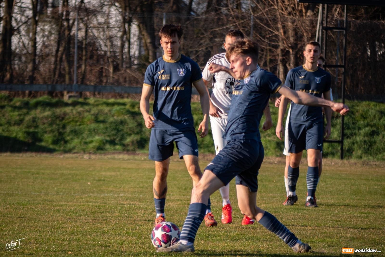 Zdjęcie w galerii na portalu naszwodzislaw.com: Decydująca końcówka w Nędzy. Tobiasz Wodecki bohaterem Silesii [FOTO] wiadomości z regionu