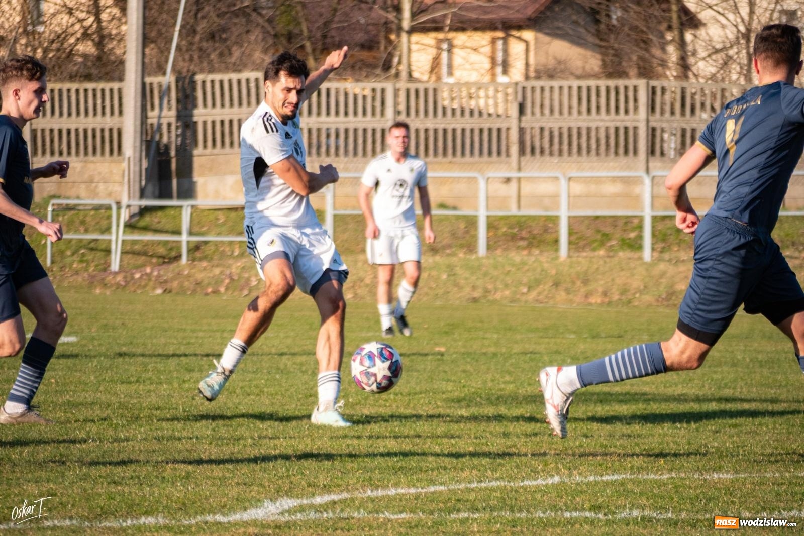Zdjęcie w galerii na portalu naszwodzislaw.com: Decydująca końcówka w Nędzy. Tobiasz Wodecki bohaterem Silesii [FOTO] wiadomości z regionu