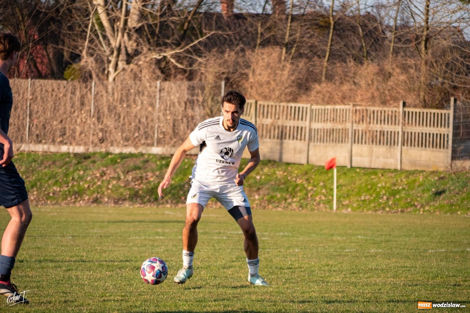 Zdjęcie w galerii na portalu naszwodzislaw.com: Decydująca końcówka w Nędzy. Tobiasz Wodecki bohaterem Silesii [FOTO] wiadomości z regionu