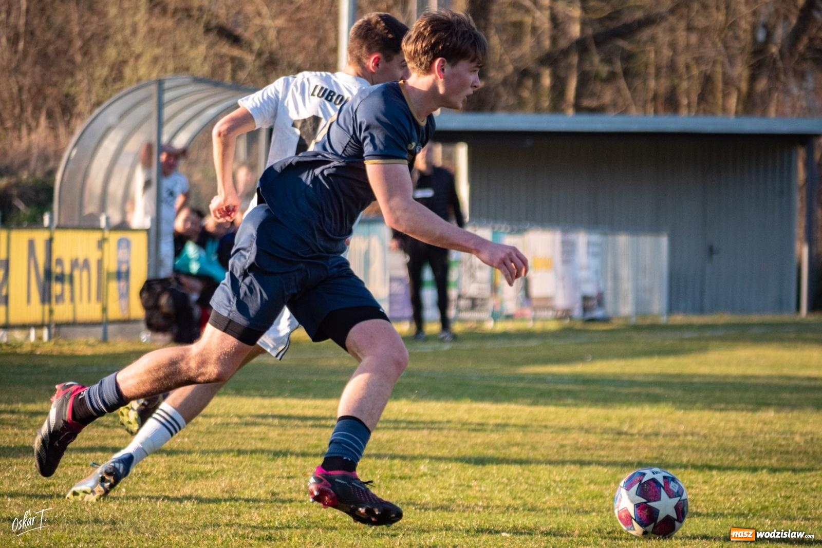 Zdjęcie w galerii na portalu naszwodzislaw.com: Decydująca końcówka w Nędzy. Tobiasz Wodecki bohaterem Silesii [FOTO] wiadomości z regionu