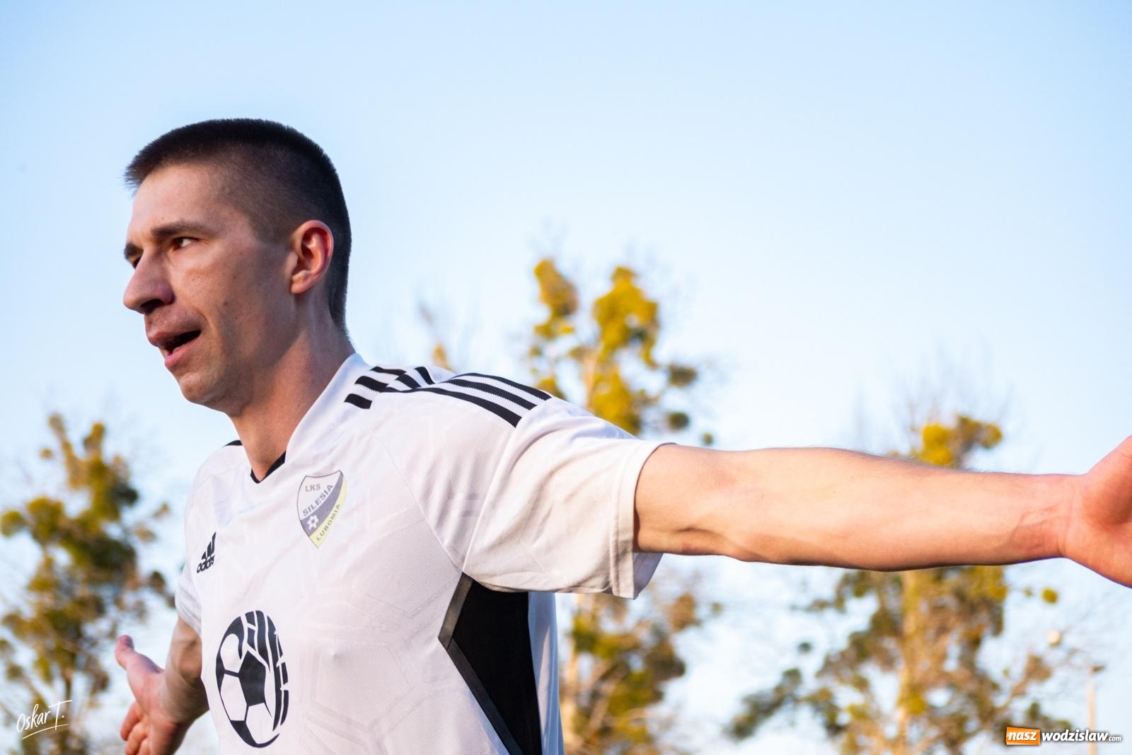 Zdjęcie w galerii na portalu naszwodzislaw.com: Decydująca końcówka w Nędzy. Tobiasz Wodecki bohaterem Silesii [FOTO] wiadomości z regionu