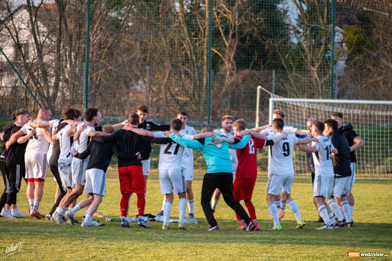 Zdjęcie w galerii na portalu naszwodzislaw.com: Decydująca końcówka w Nędzy. Tobiasz Wodecki bohaterem Silesii [FOTO] wiadomości z regionu