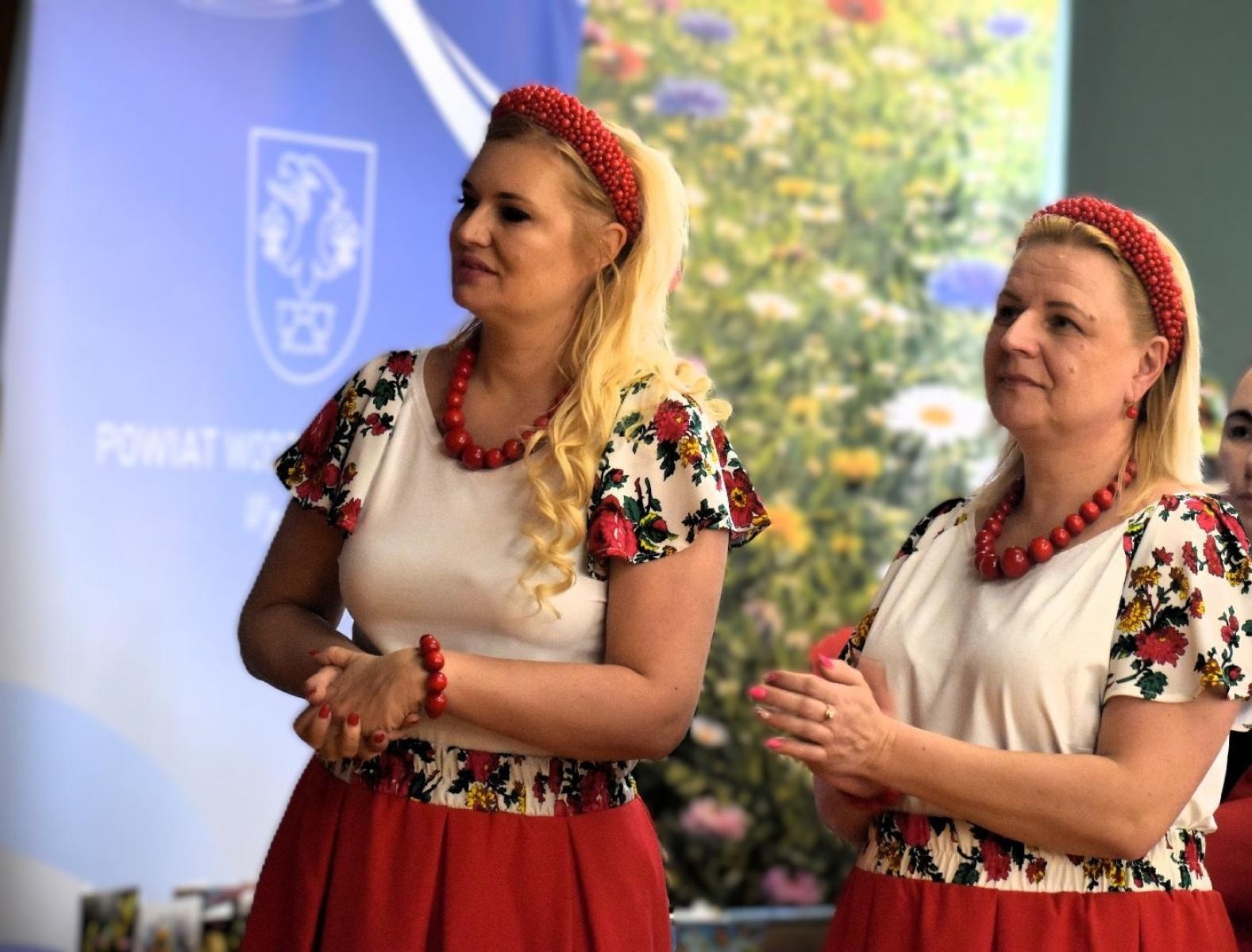 Zdjęcie w galerii na portalu naszwodzislaw.com: Tradycja i smak Wielkanocy w Czyżowicach. Pokaz Stołów KGW przyciągnął tłumy [FOTO] wiadomości z regionu