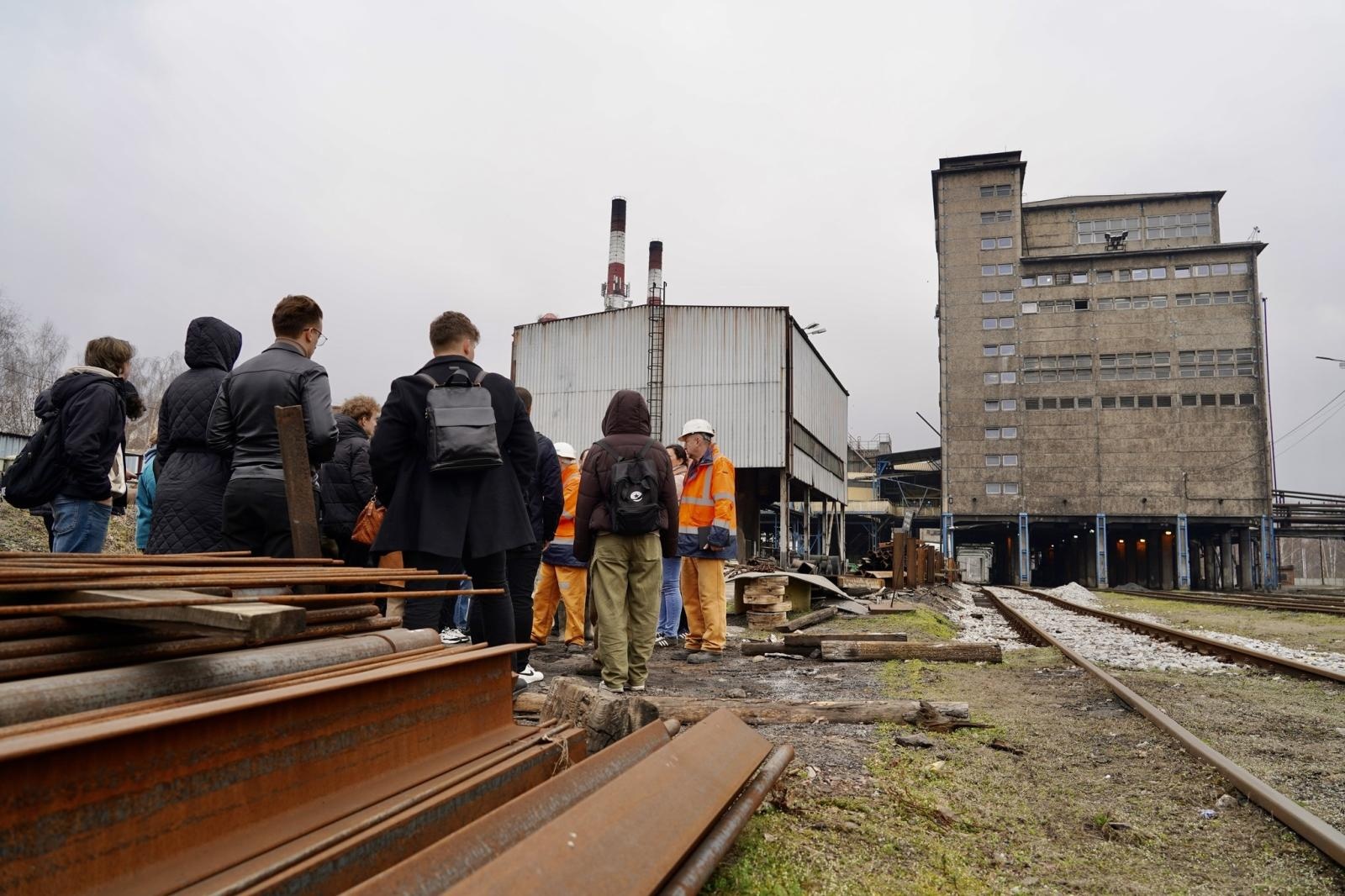 Zdjęcie w galerii na portalu naszwodzislaw.com: Przyszłość terenów KWK ROW Ruch Rydułtowy w rękach młodych ekspertów wiadomości z regionu