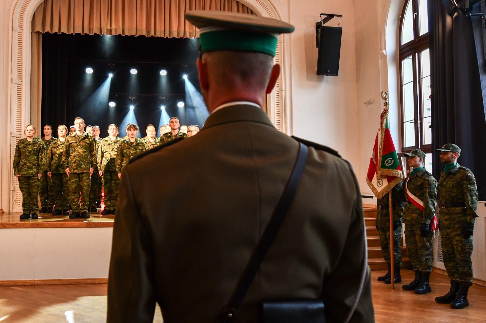 Zdjęcie w galerii na portalu naszwodzislaw.com: Uroczyste ślubowanie nowych funkcjonariuszy Śląskiego Oddziału Straży Granicznej wiadomości z regionu