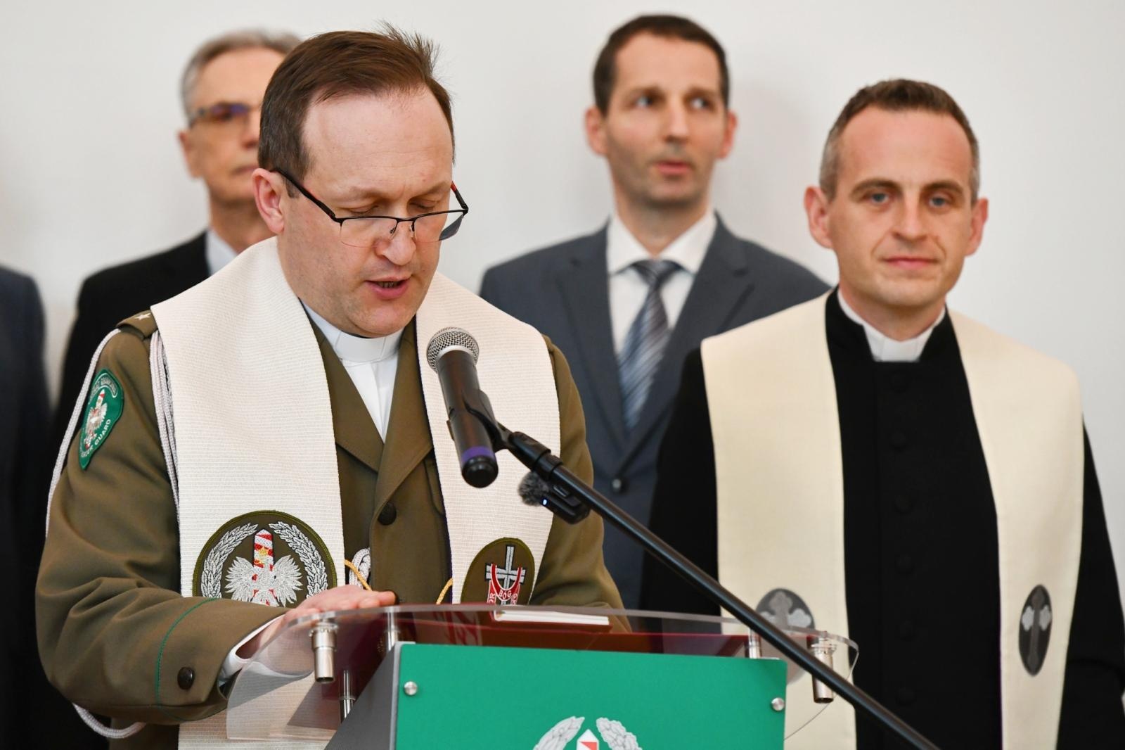 Zdjęcie w galerii na portalu naszwodzislaw.com: Uroczyste ślubowanie nowych funkcjonariuszy Śląskiego Oddziału Straży Granicznej wiadomości z regionu