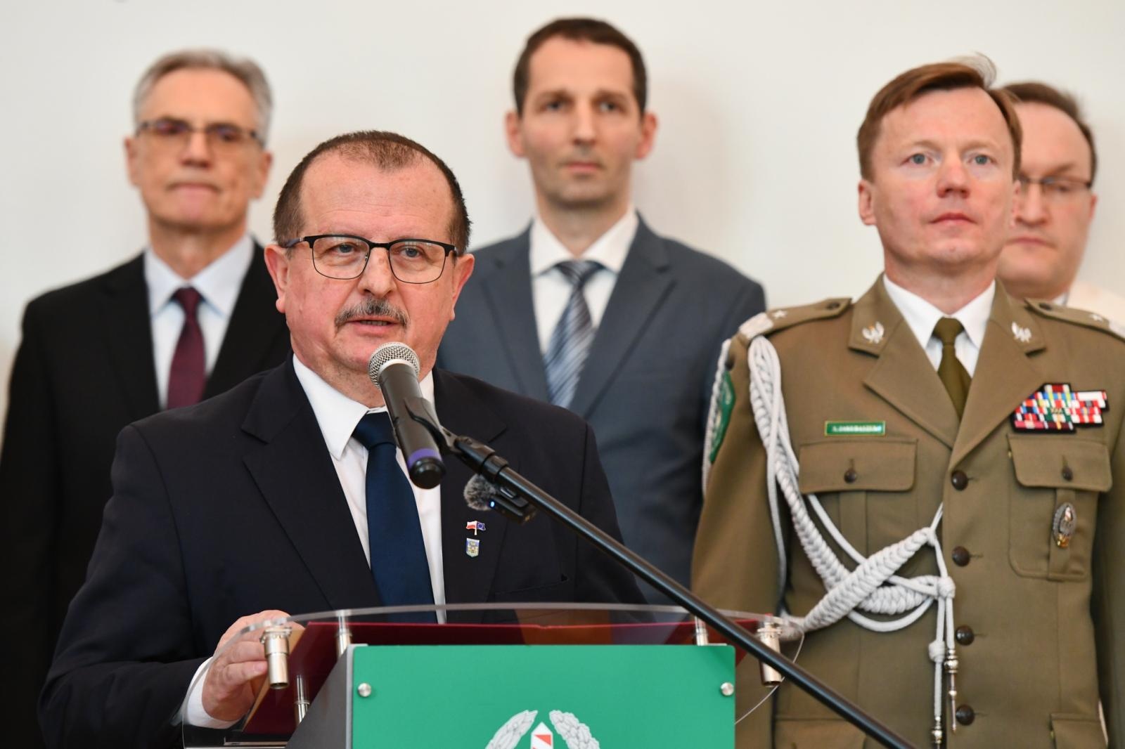 Zdjęcie w galerii na portalu naszwodzislaw.com: Uroczyste ślubowanie nowych funkcjonariuszy Śląskiego Oddziału Straży Granicznej wiadomości z regionu