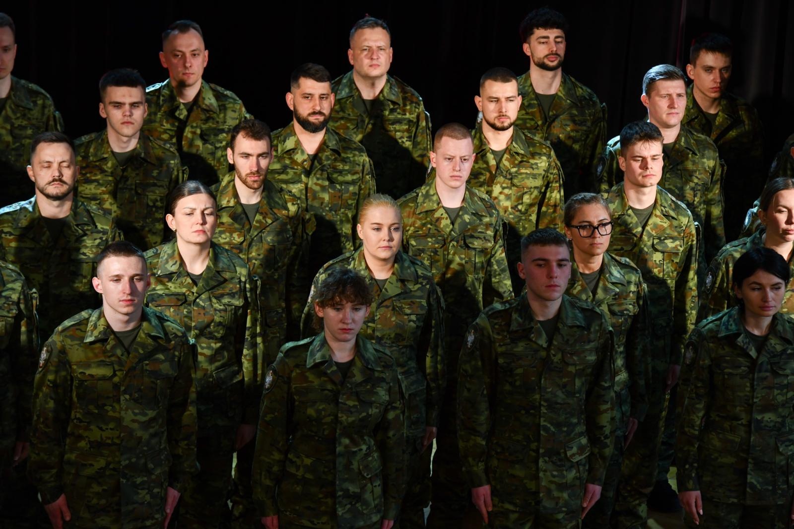 Zdjęcie w galerii na portalu naszwodzislaw.com: Uroczyste ślubowanie nowych funkcjonariuszy Śląskiego Oddziału Straży Granicznej wiadomości z regionu