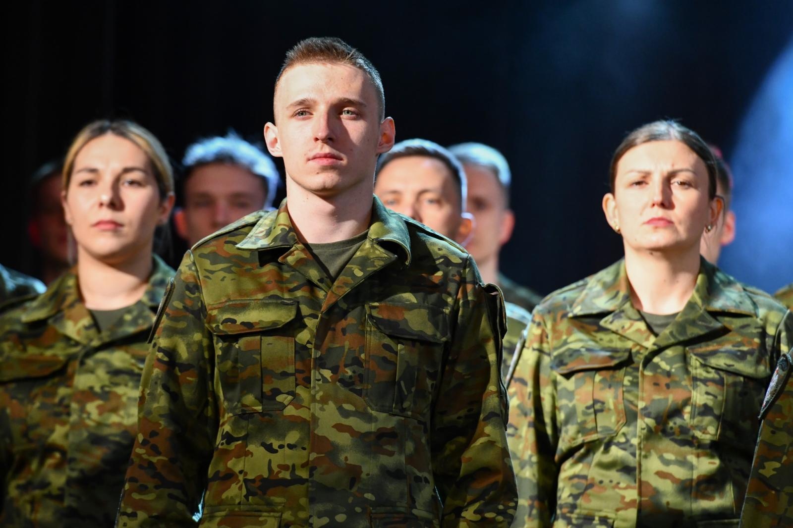 Zdjęcie w galerii na portalu naszwodzislaw.com: Uroczyste ślubowanie nowych funkcjonariuszy Śląskiego Oddziału Straży Granicznej wiadomości z regionu