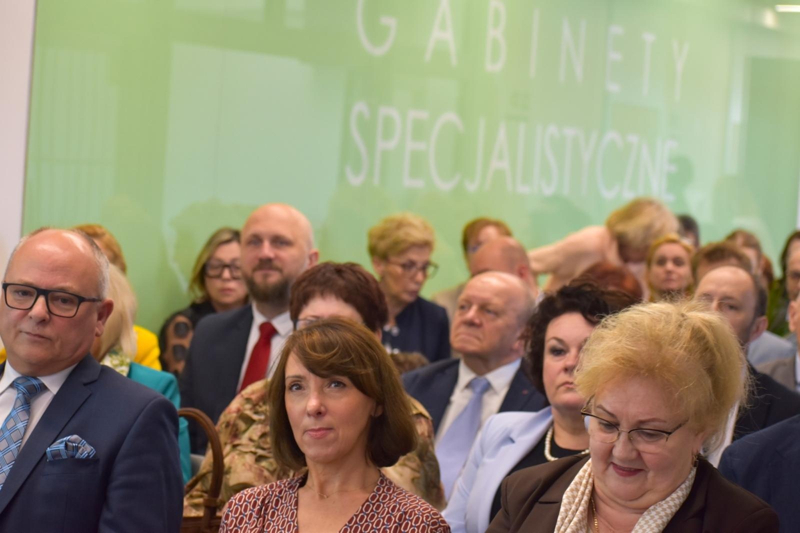 Zdjęcie w galerii na portalu naszwodzislaw.com: Nowoczesne centrum wsparcia w Radlinie już otwarte [FOTO i WIDEO] wiadomości z regionu