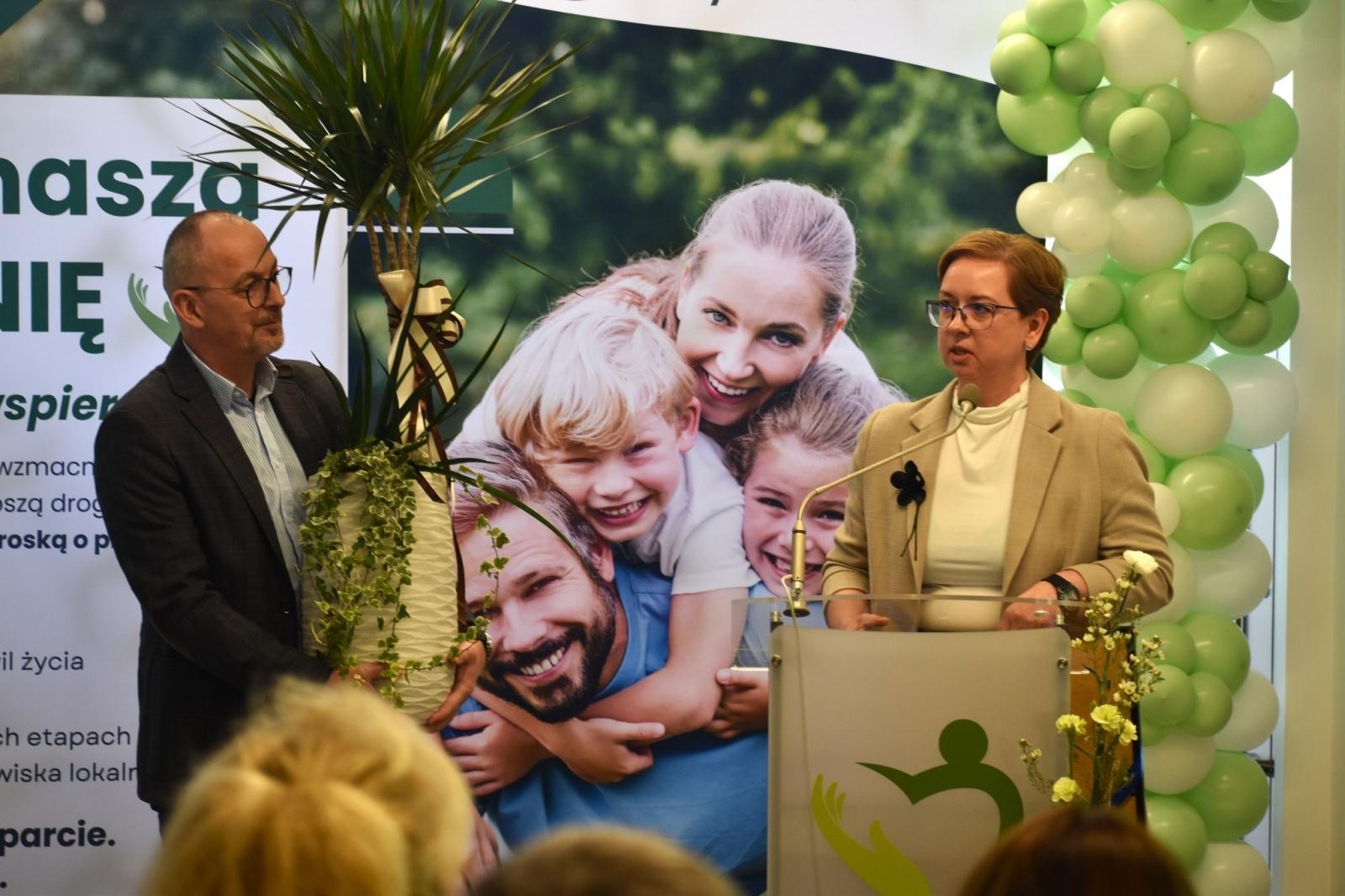 Zdjęcie w galerii na portalu naszwodzislaw.com: Nowoczesne centrum wsparcia w Radlinie już otwarte [FOTO i WIDEO] wiadomości z regionu