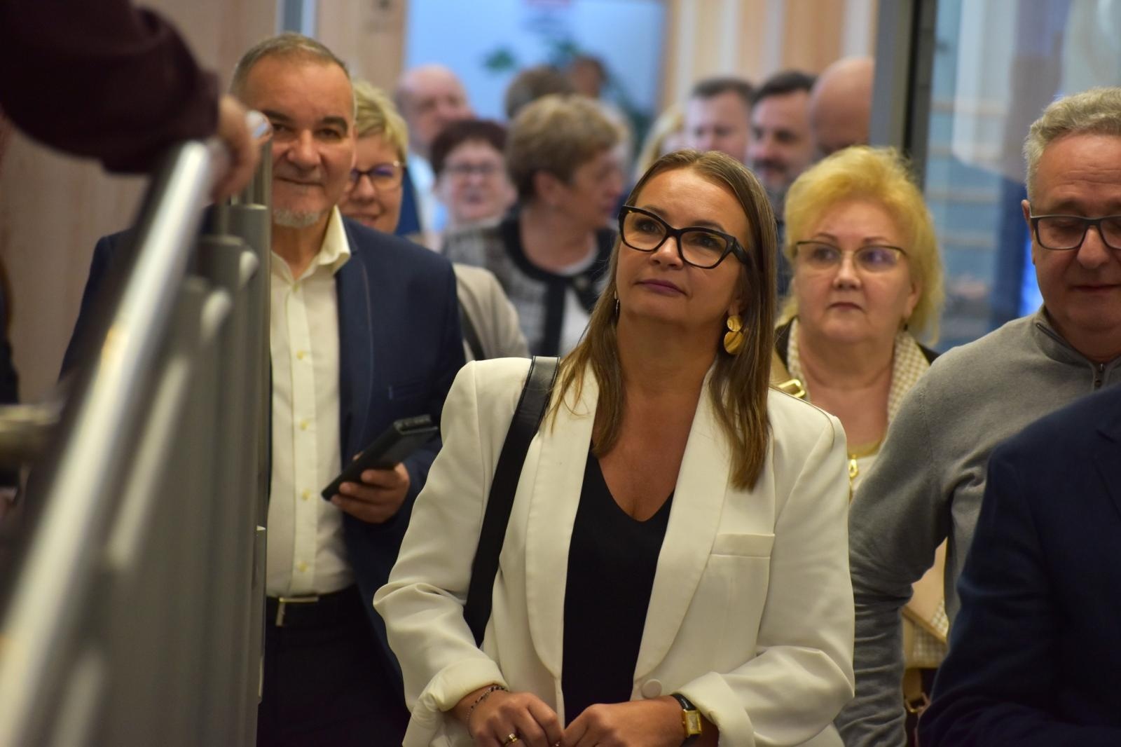 Zdjęcie w galerii na portalu naszwodzislaw.com: Nowoczesne centrum wsparcia w Radlinie już otwarte [FOTO i WIDEO] wiadomości z regionu