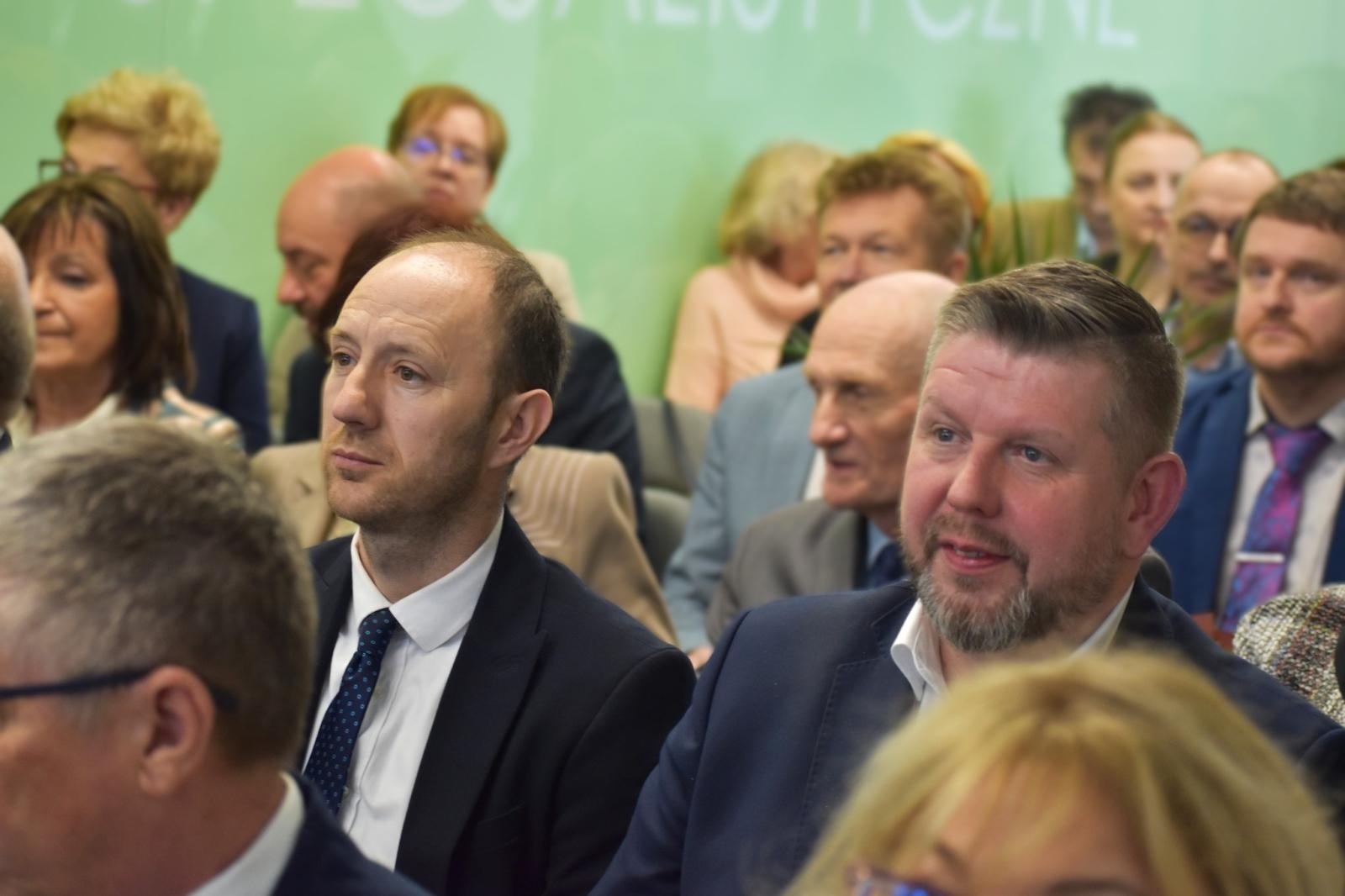 Zdjęcie w galerii na portalu naszwodzislaw.com: Nowoczesne centrum wsparcia w Radlinie już otwarte [FOTO i WIDEO] wiadomości z regionu