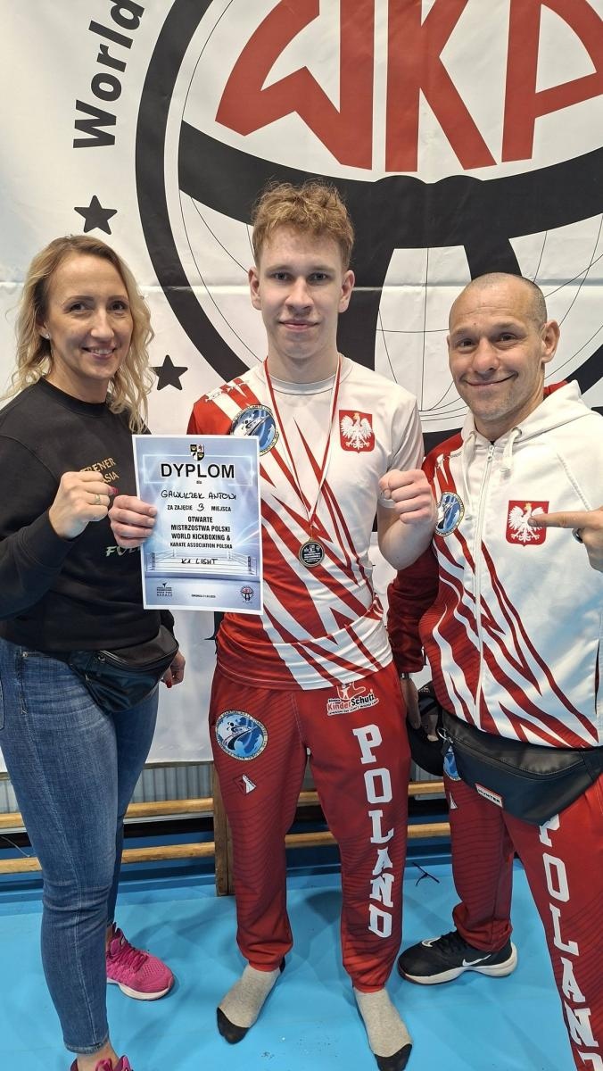 Zdjęcie w galerii na portalu naszwodzislaw.com: Grad medali i mistrzowskie pasy. Gold Team Tygrys zdominował Mistrzostwa WKA wiadomości z regionu