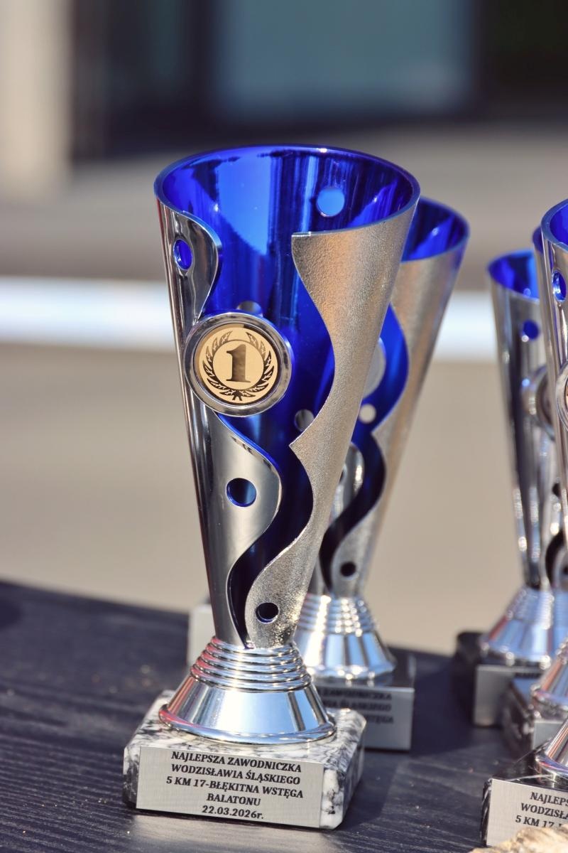 Zdjęcie w galerii na portalu naszwodzislaw.com: Blisko 300 biegaczy na starcie. Błękitna Wstęga Balatonu przyciągnęła tłumy [FOTO] wiadomości z regionu