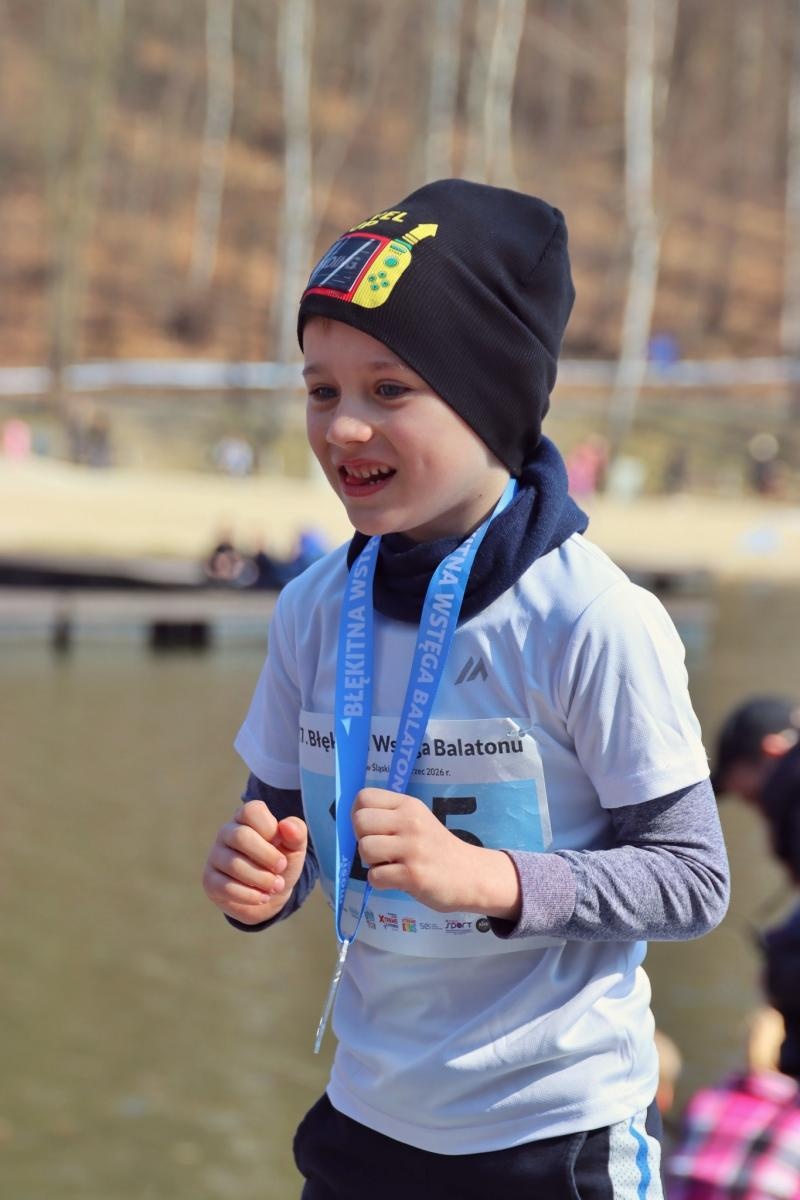 Zdjęcie w galerii na portalu naszwodzislaw.com: Blisko 300 biegaczy na starcie. Błękitna Wstęga Balatonu przyciągnęła tłumy [FOTO] wiadomości z regionu