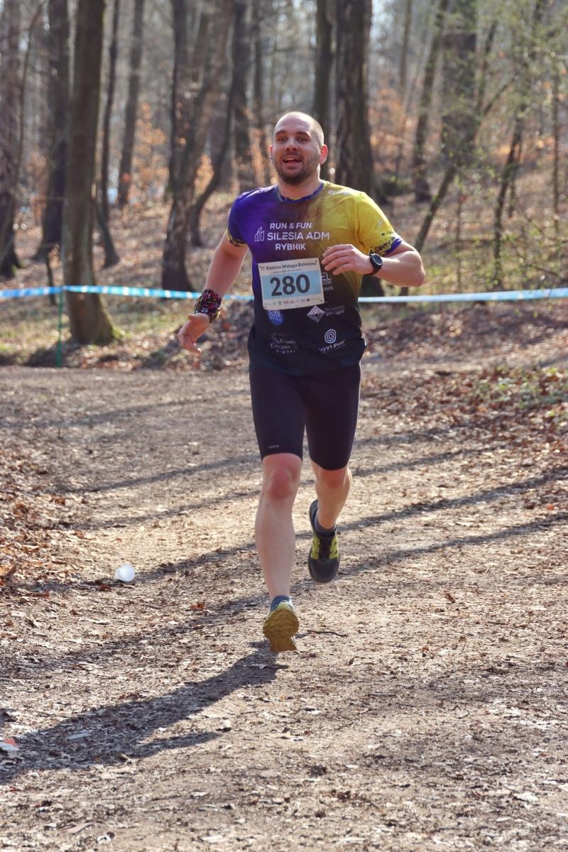 Zdjęcie w galerii na portalu naszwodzislaw.com: Blisko 300 biegaczy na starcie. Błękitna Wstęga Balatonu przyciągnęła tłumy [FOTO] wiadomości z regionu