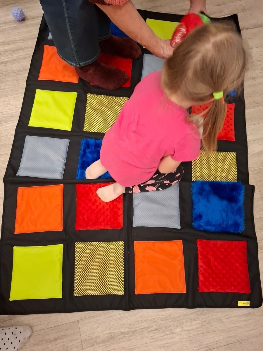 Zdjęcie w galerii na portalu naszwodzislaw.com: Siła małych kroków: wsparcie rodzin zastępczych w powiecie wodzisławskim wiadomości z regionu