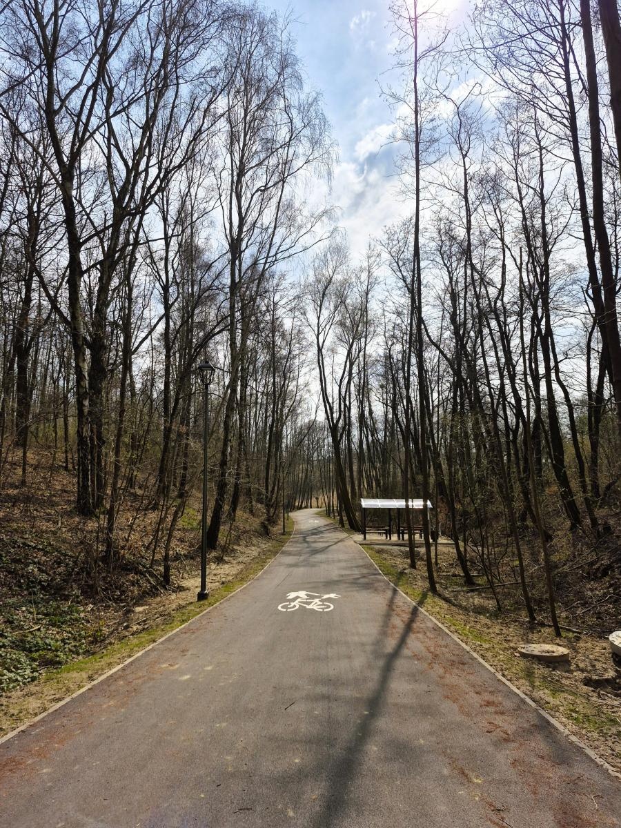 Zdjęcie w galerii na portalu naszwodzislaw.com: Nowa trasa pieszo-rowerowa w Wodzisławiu. Łącznik Osiedle Batory – Trzy Wzgórza gotowy wiadomości z regionu