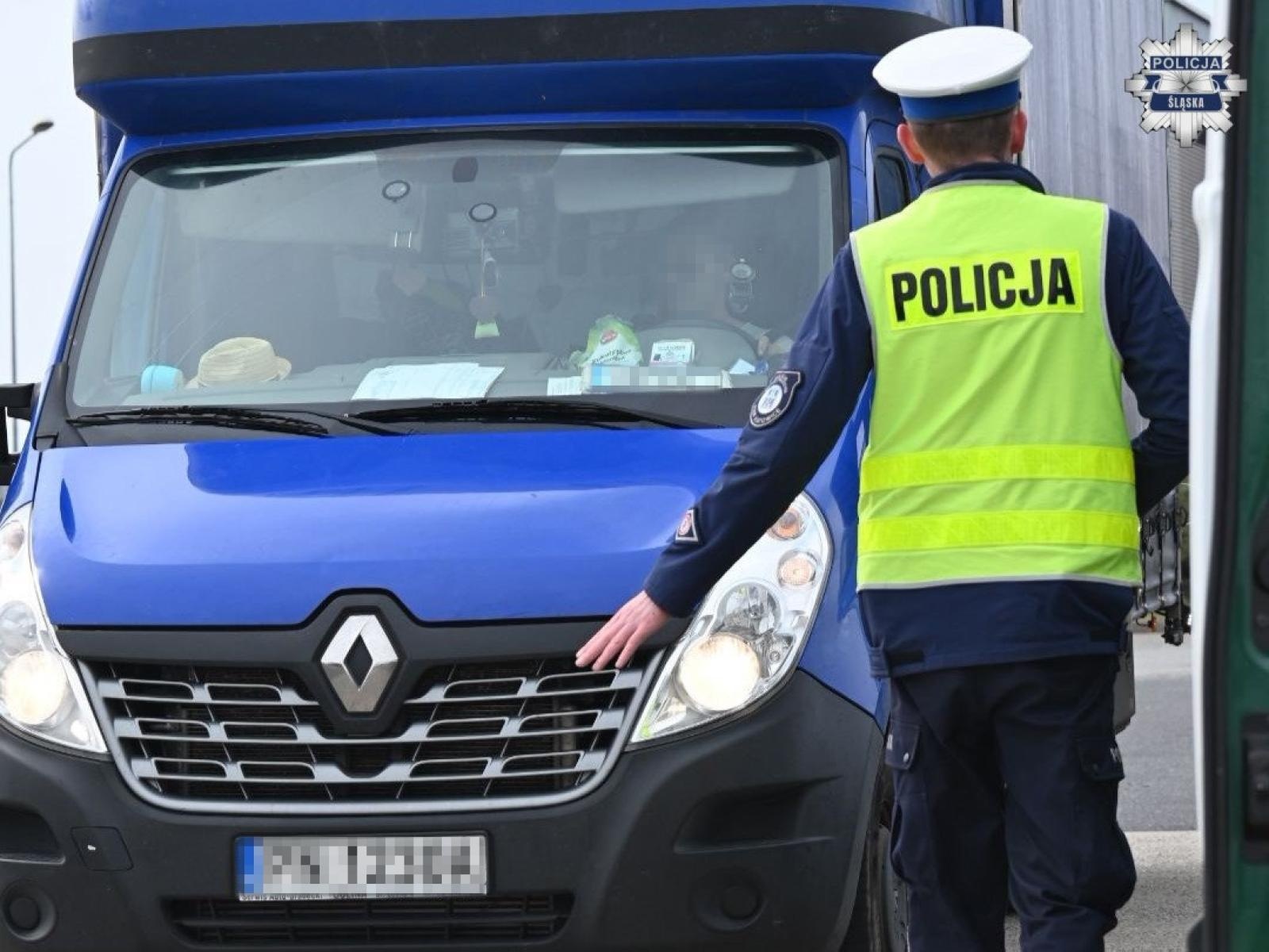 Zdjęcie w galerii na portalu naszwodzislaw.com: Wyścigi słoni w oku policyjnych kamer. Działania śląskiej drogówki na A1 i A4 wiadomości z regionu