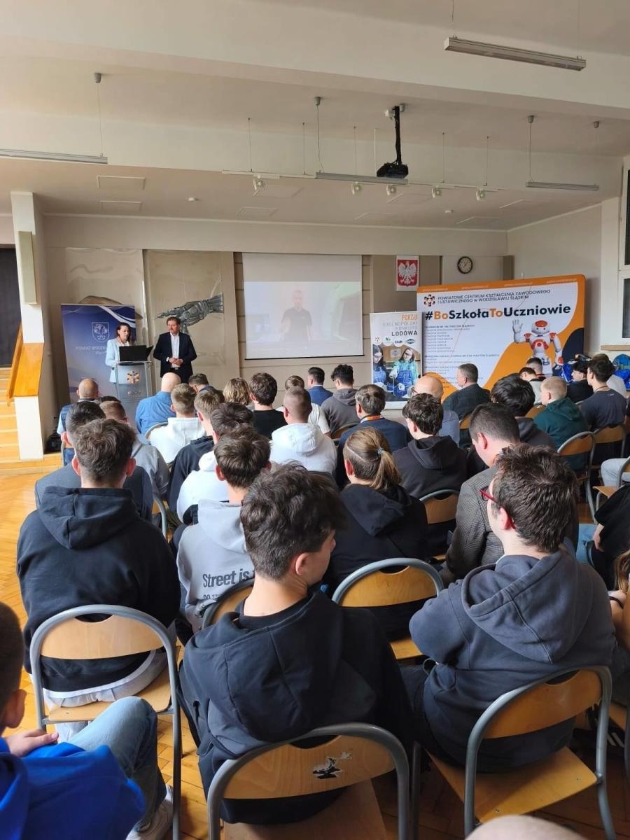 Zdjęcie w galerii na portalu naszwodzislaw.com: Lodówa przyciąga talenty z całej Polski. Ogólnopolski konkurs w Wodzisławiu Śląskim wiadomości z regionu