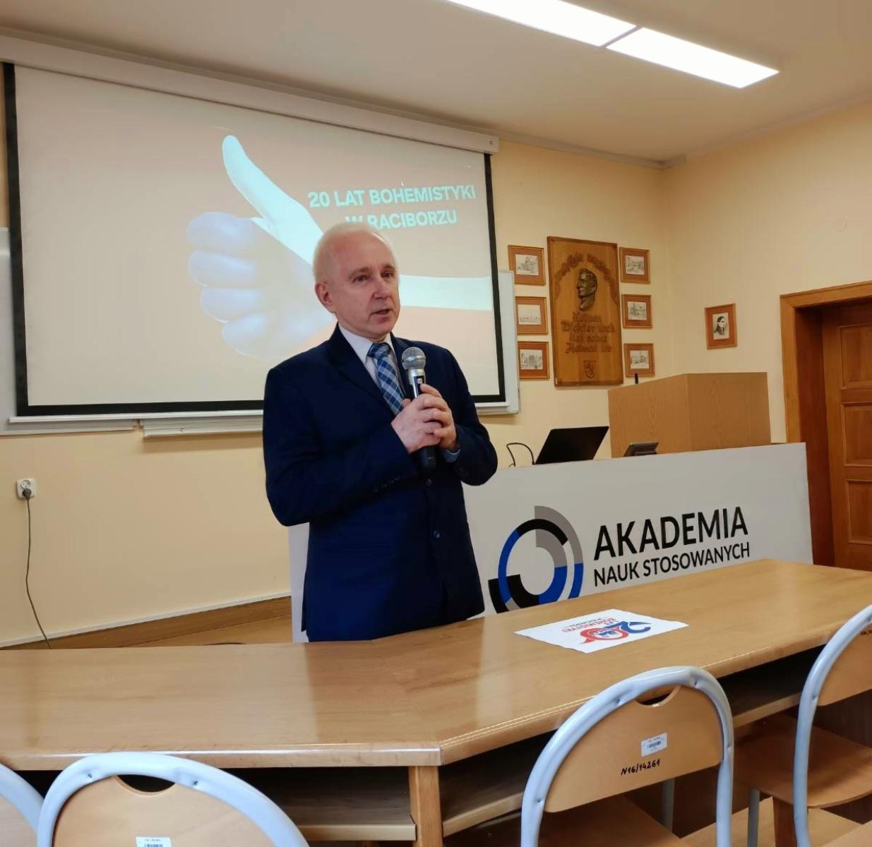 Zdjęcie w galerii na portalu naszwodzislaw.com: Dzień otwarty w Akademii Nauk Stosowanych w Raciborzu [FOTO] wiadomości z regionu