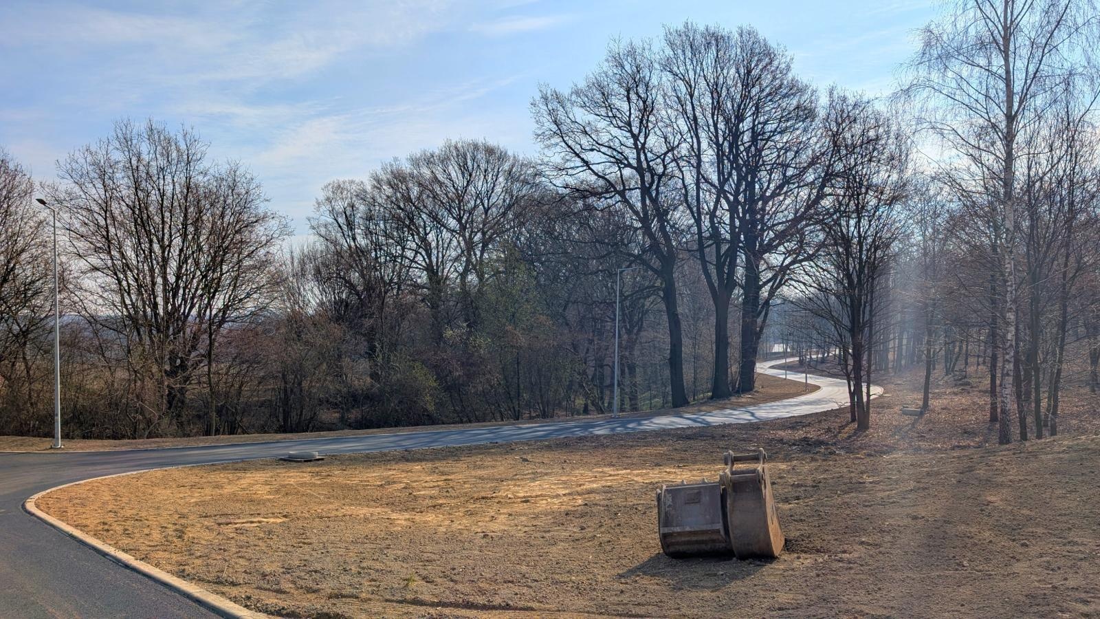 Zdjęcie w galerii na portalu naszwodzislaw.com: Nowa droga w Pszowie gotowa. To impuls dla rozwoju budownictwa mieszkaniowego wiadomości z regionu