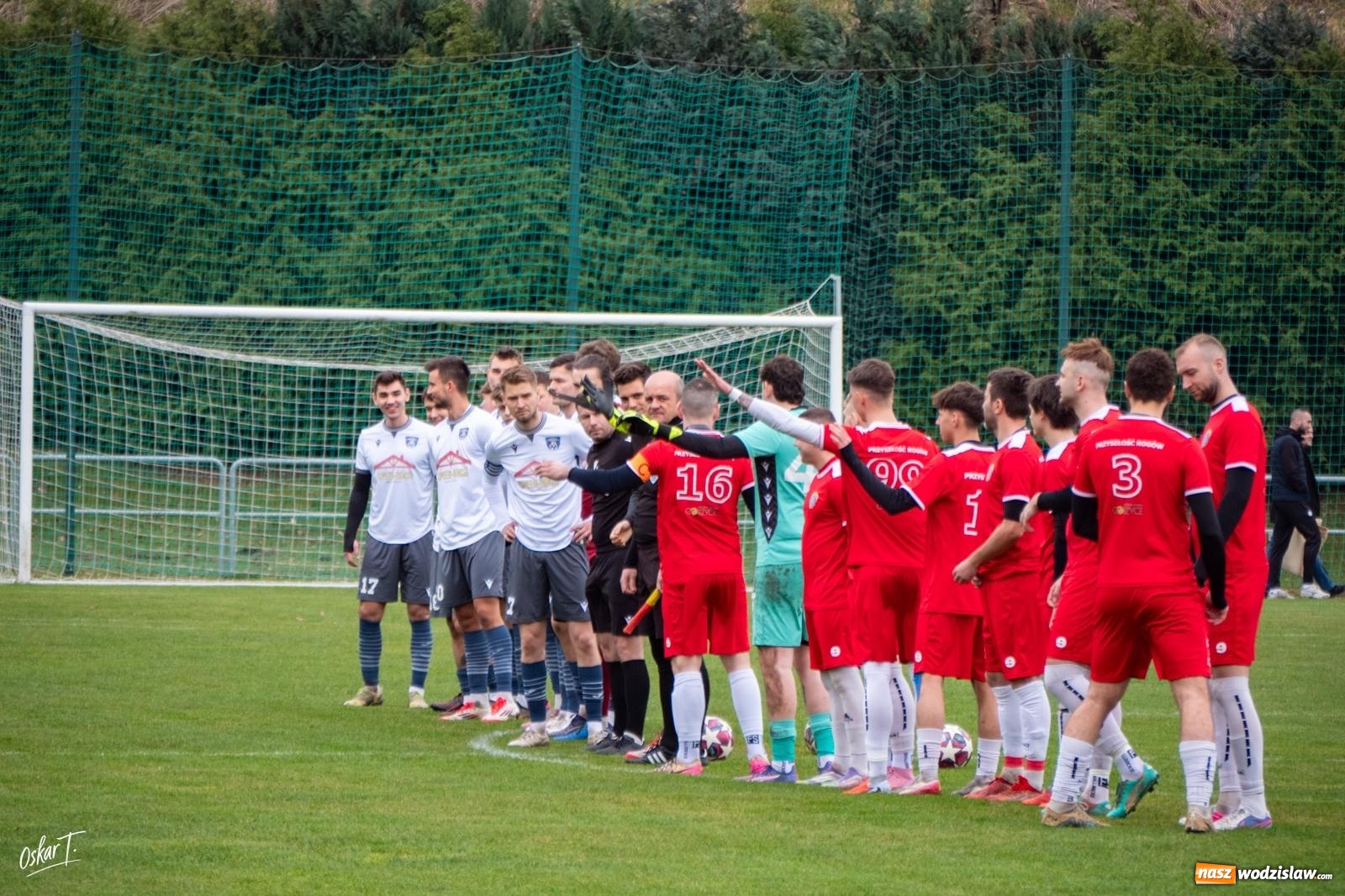 Zdjęcie w galerii na portalu naszwodzislaw.com: Szalony mecz i zwycięstwo Rogowa! Dziewięć goli i pełna pula na wyjeździe [FOTO] wiadomości z regionu