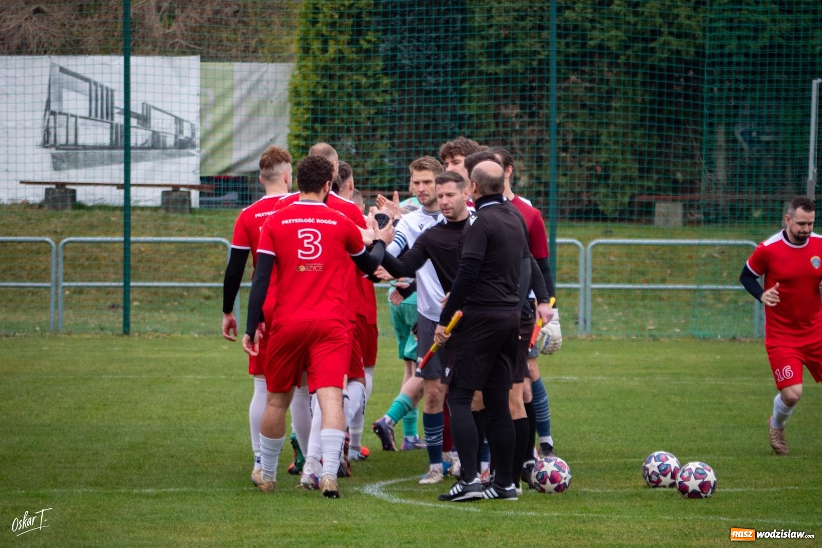 Zdjęcie w galerii na portalu naszwodzislaw.com: Szalony mecz i zwycięstwo Rogowa! Dziewięć goli i pełna pula na wyjeździe [FOTO] wiadomości z regionu