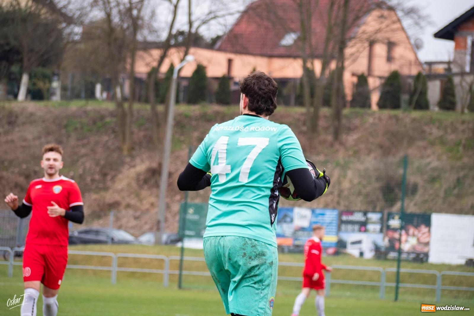 Zdjęcie w galerii na portalu naszwodzislaw.com: Szalony mecz i zwycięstwo Rogowa! Dziewięć goli i pełna pula na wyjeździe [FOTO] wiadomości z regionu