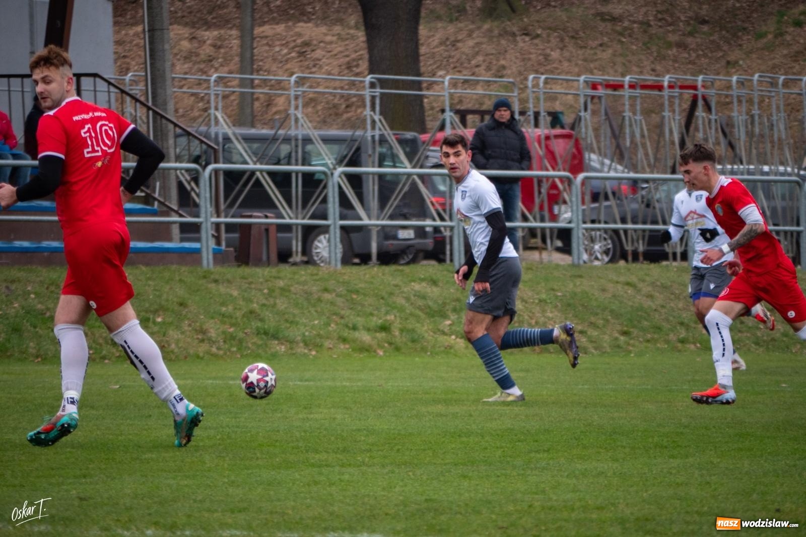 Zdjęcie w galerii na portalu naszwodzislaw.com: Szalony mecz i zwycięstwo Rogowa! Dziewięć goli i pełna pula na wyjeździe [FOTO] wiadomości z regionu