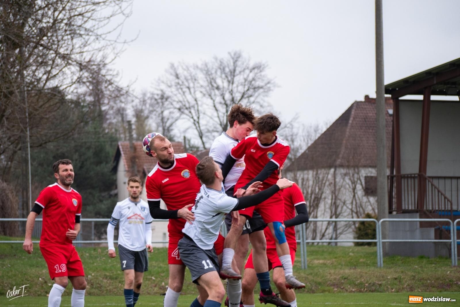 Zdjęcie w galerii na portalu naszwodzislaw.com: Szalony mecz i zwycięstwo Rogowa! Dziewięć goli i pełna pula na wyjeździe [FOTO] wiadomości z regionu