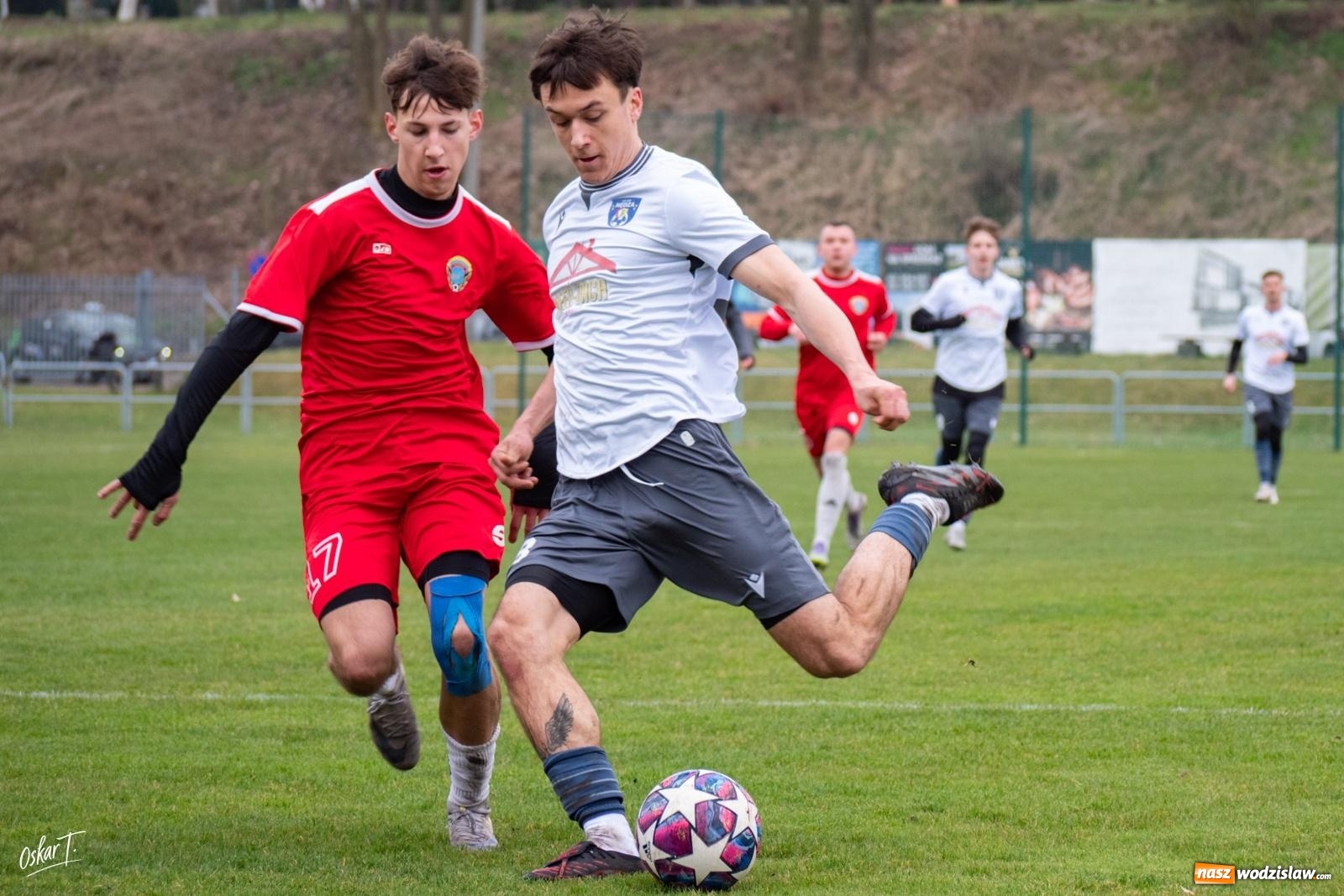 Zdjęcie w galerii na portalu naszwodzislaw.com: Szalony mecz i zwycięstwo Rogowa! Dziewięć goli i pełna pula na wyjeździe [FOTO] wiadomości z regionu