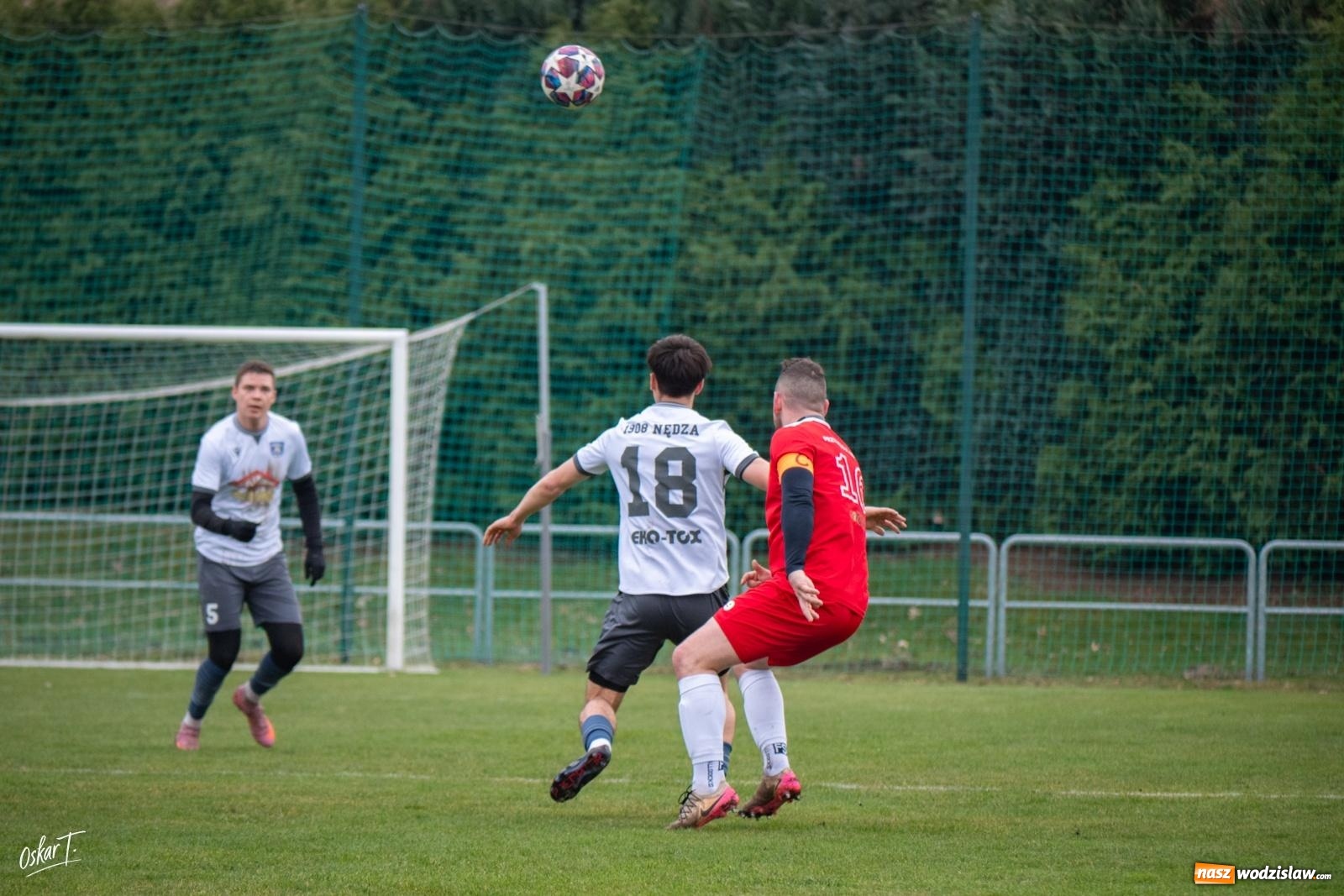 Zdjęcie w galerii na portalu naszwodzislaw.com: Szalony mecz i zwycięstwo Rogowa! Dziewięć goli i pełna pula na wyjeździe [FOTO] wiadomości z regionu