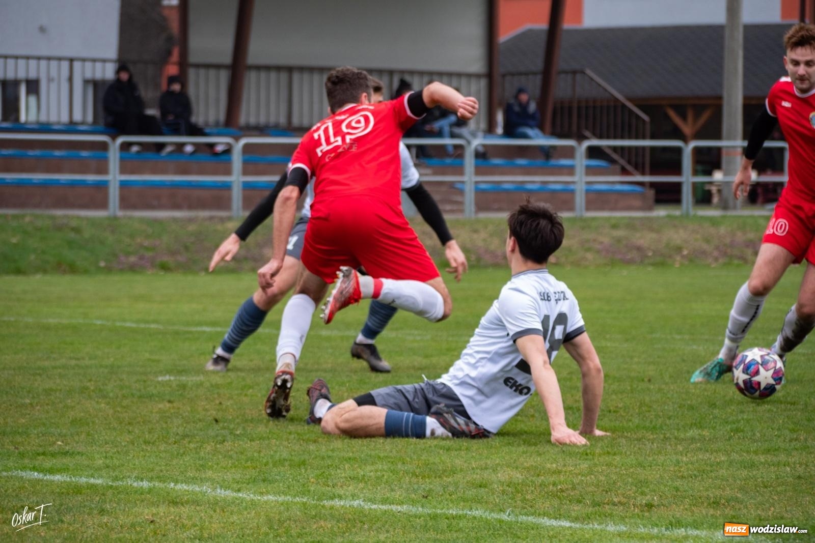 Zdjęcie w galerii na portalu naszwodzislaw.com: Szalony mecz i zwycięstwo Rogowa! Dziewięć goli i pełna pula na wyjeździe [FOTO] wiadomości z regionu