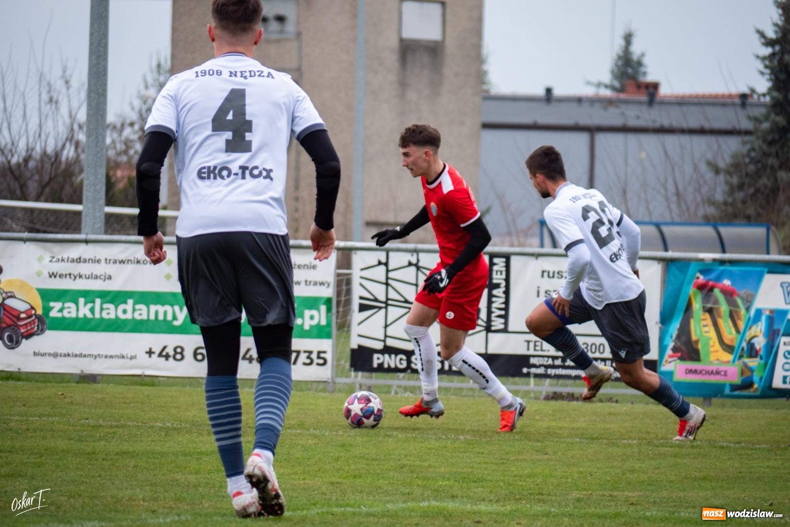 Zdjęcie w galerii na portalu naszwodzislaw.com: Szalony mecz i zwycięstwo Rogowa! Dziewięć goli i pełna pula na wyjeździe [FOTO] wiadomości z regionu