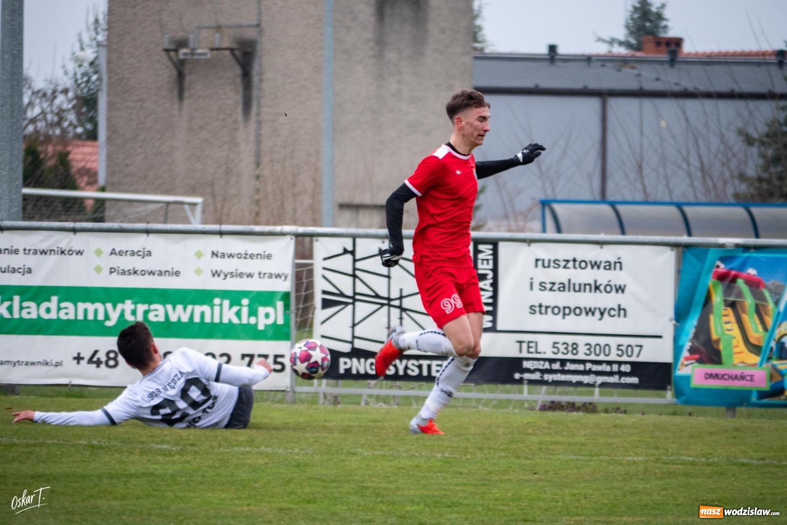 Zdjęcie w galerii na portalu naszwodzislaw.com: Szalony mecz i zwycięstwo Rogowa! Dziewięć goli i pełna pula na wyjeździe [FOTO] wiadomości z regionu