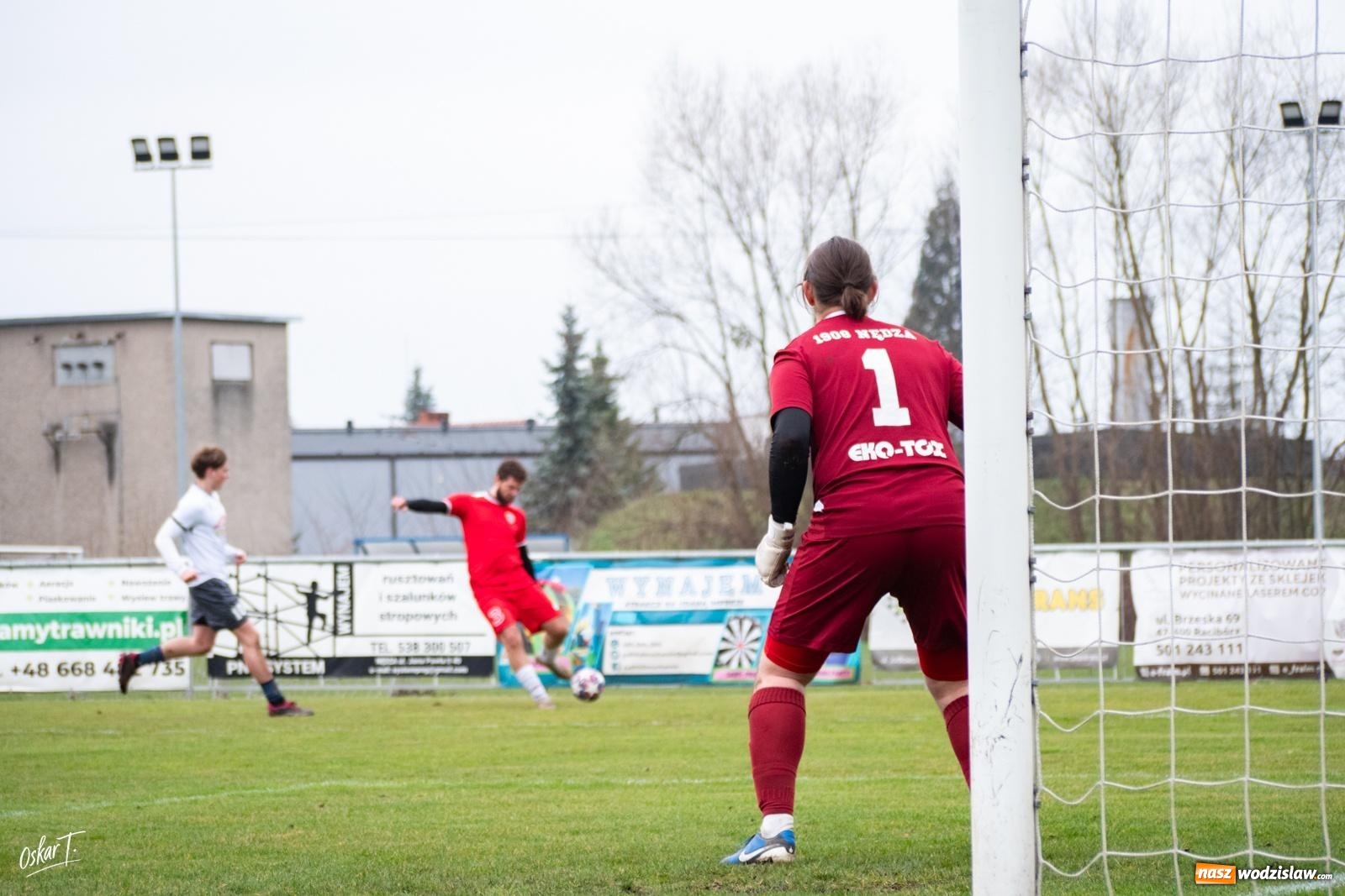 Zdjęcie w galerii na portalu naszwodzislaw.com: Szalony mecz i zwycięstwo Rogowa! Dziewięć goli i pełna pula na wyjeździe [FOTO] wiadomości z regionu